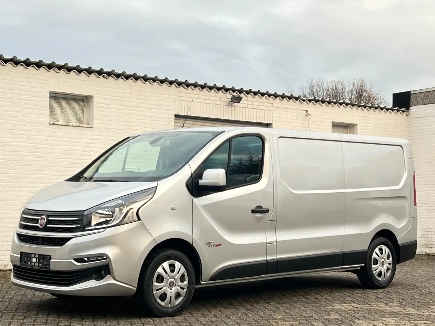 Fiat Talento 1.6 Multijet Kasten Lang Klima Navi Ahk Silber - 1