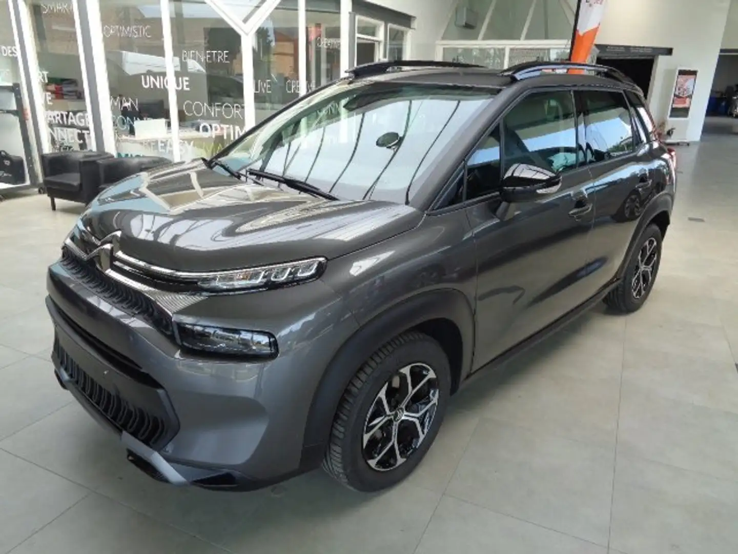 Citroen C3 Aircross C3 Aircross 1.2 PureTech Shine S Grijs - 2
