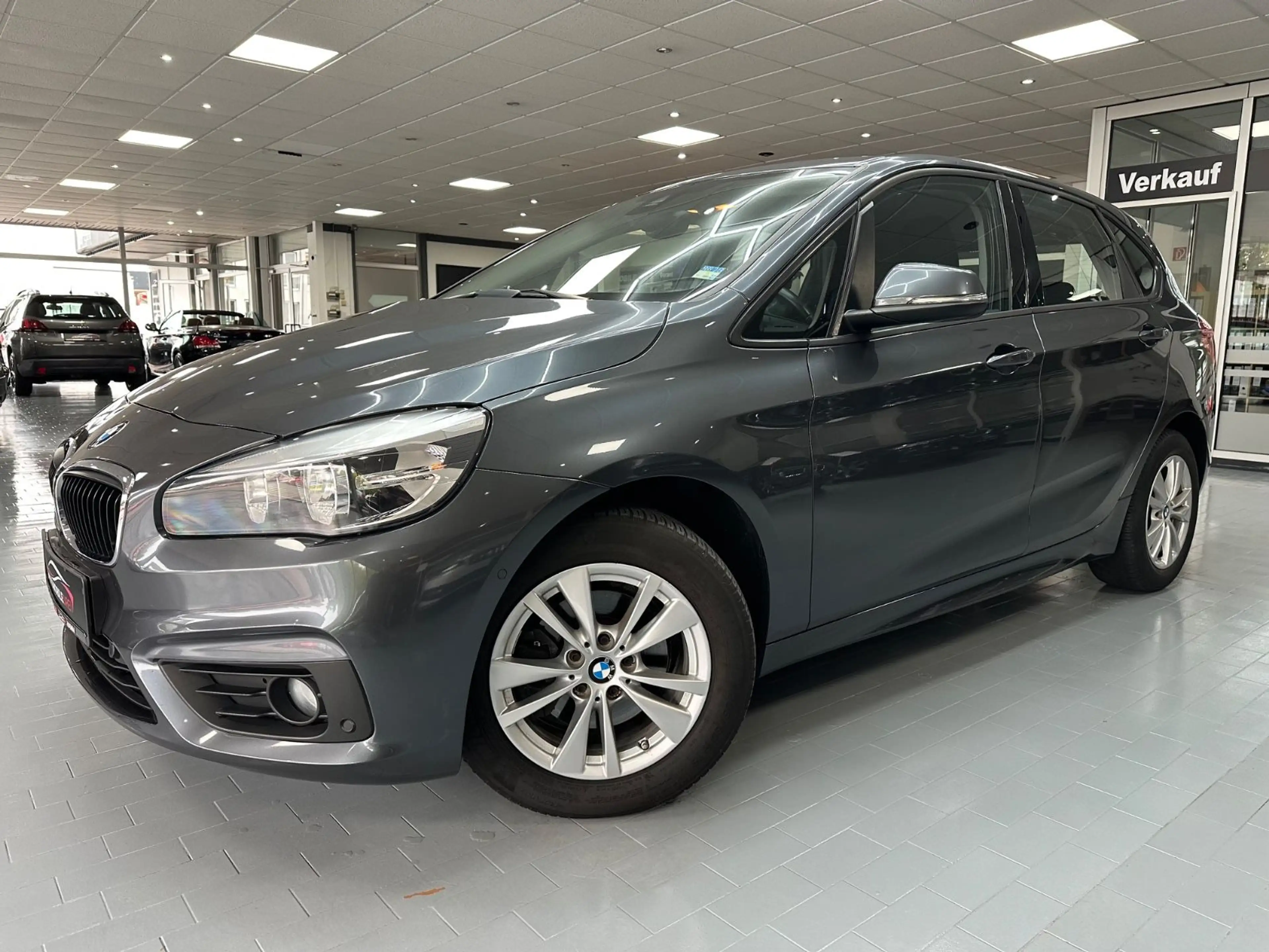 BMW 216 d Active Tourer Advantage/Automatik/Allwetter
