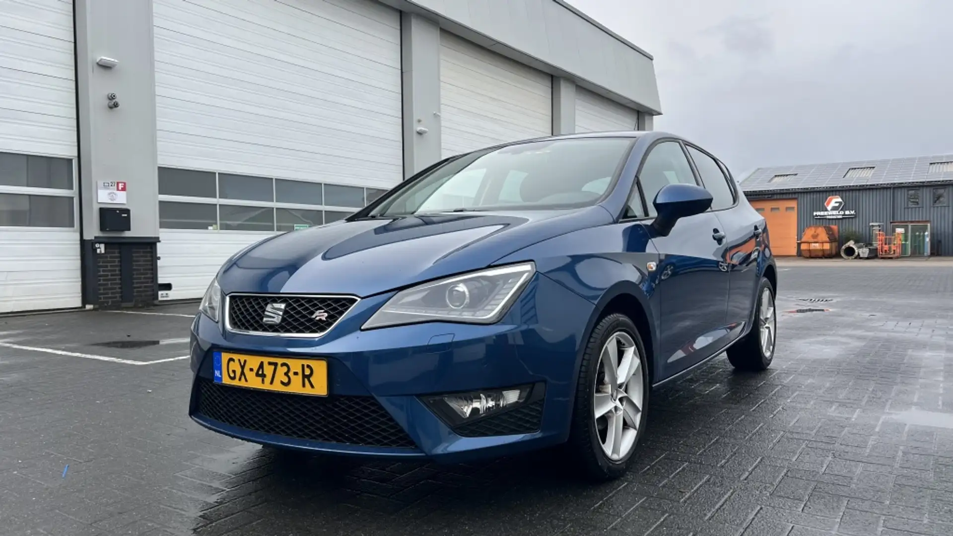 SEAT Ibiza SC 1.0 EcoTSI FR Blau - 1