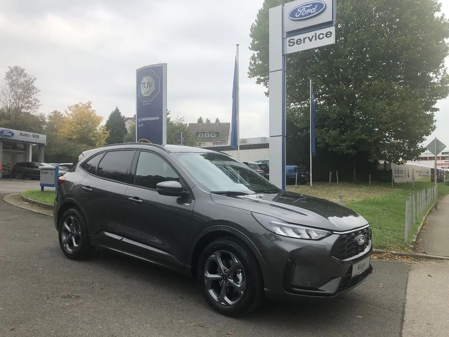 Ford Kuga ST-Line Automatik Gris - 1