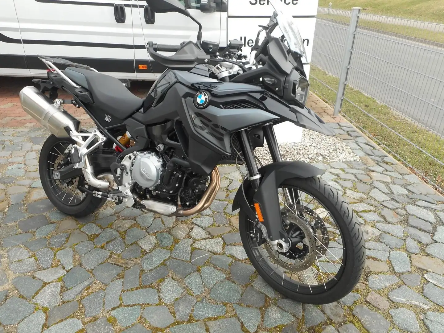 BMW F 850 GS Triple Black 4 Pakete VOLL Schwarz - 2