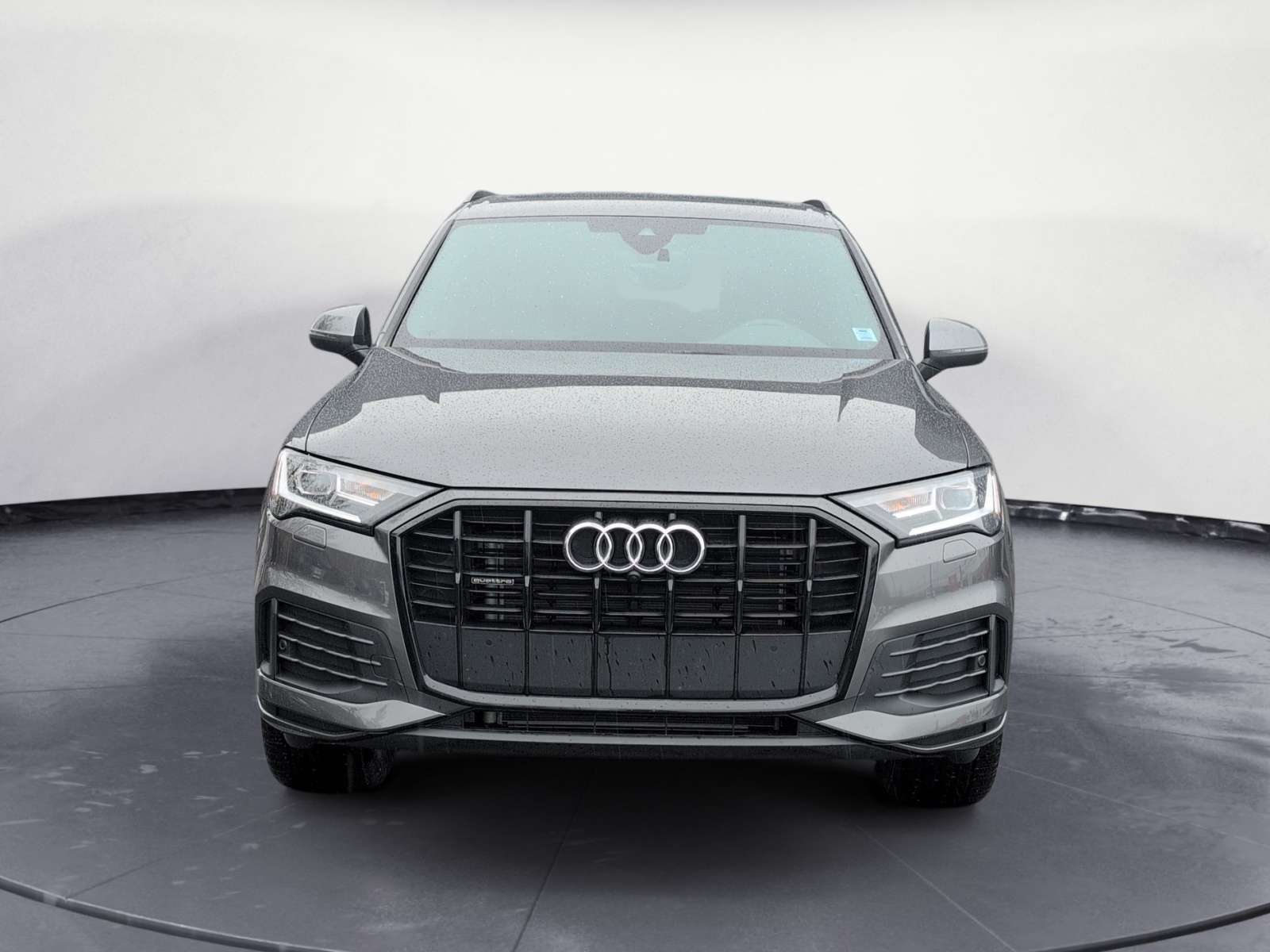 2023 Audi Q7 Komfort! 7 passenger, Leather, Moonroof! DEMO thumb 8