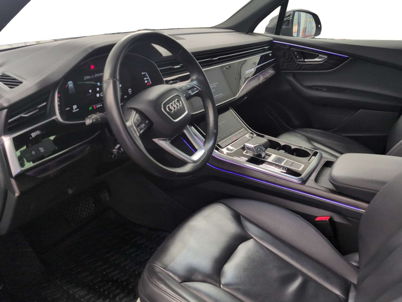 2023 Audi Q7 Komfort! 7 passenger, Leather, Moonroof! DEMO thumb 10
