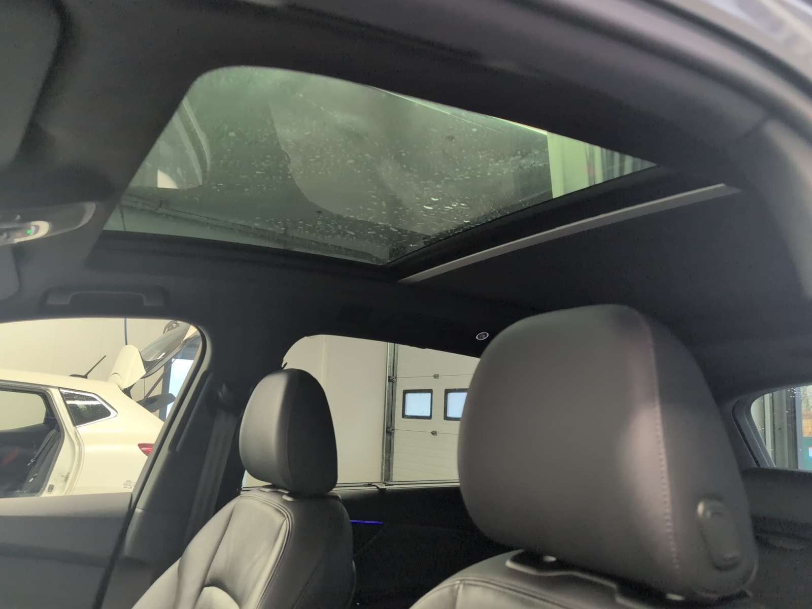 2023 Audi Q7 Komfort! 7 passenger, Leather, Moonroof! DEMO thumb 24