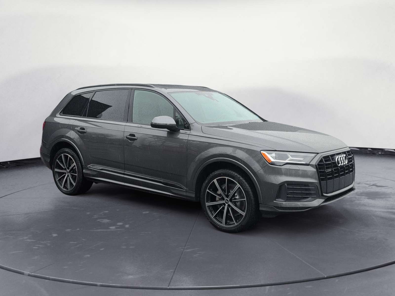 2023 Audi Q7 Komfort! 7 passenger, Leather, Moonroof! DEMO thumb 7