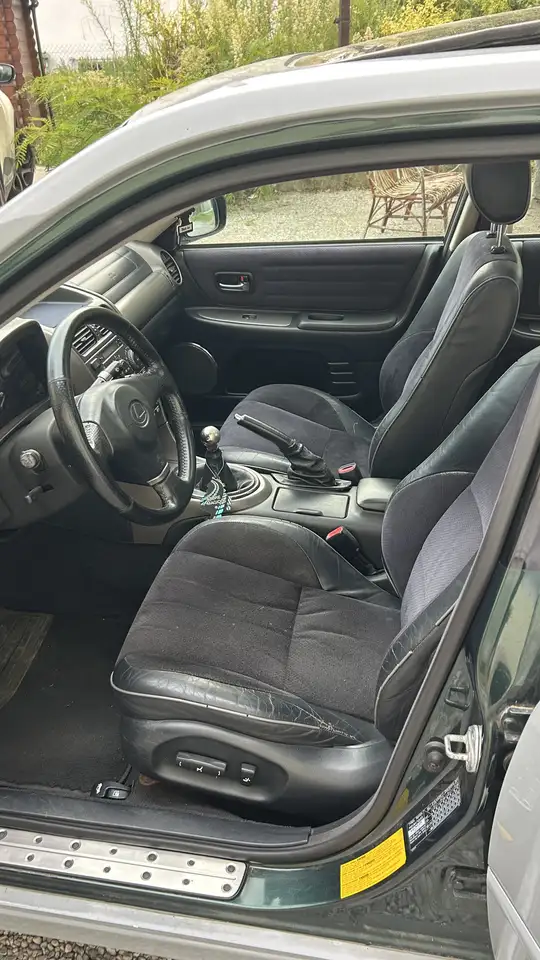 Lexus IS 200 berlina, foto 5