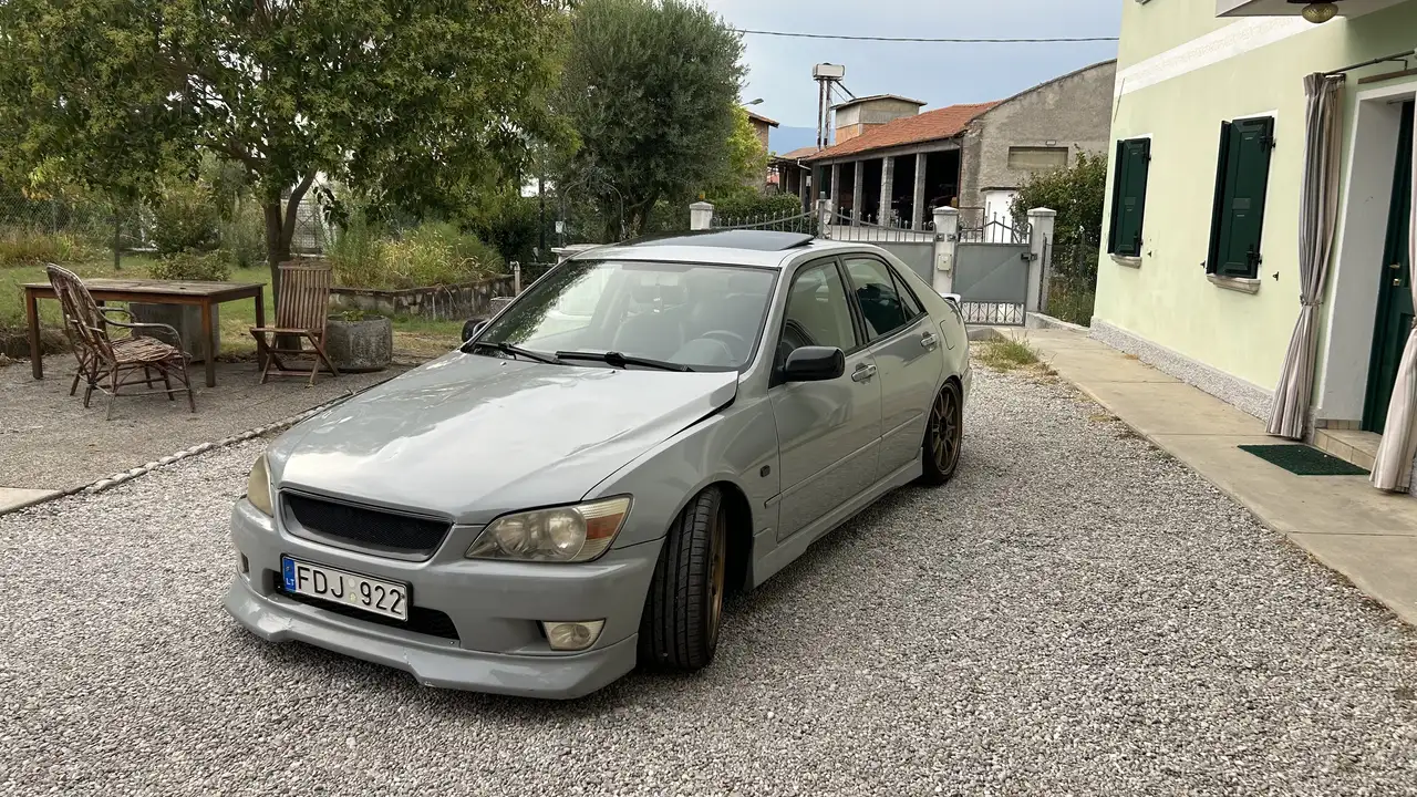 Lexus IS 200 berlina, foto 9