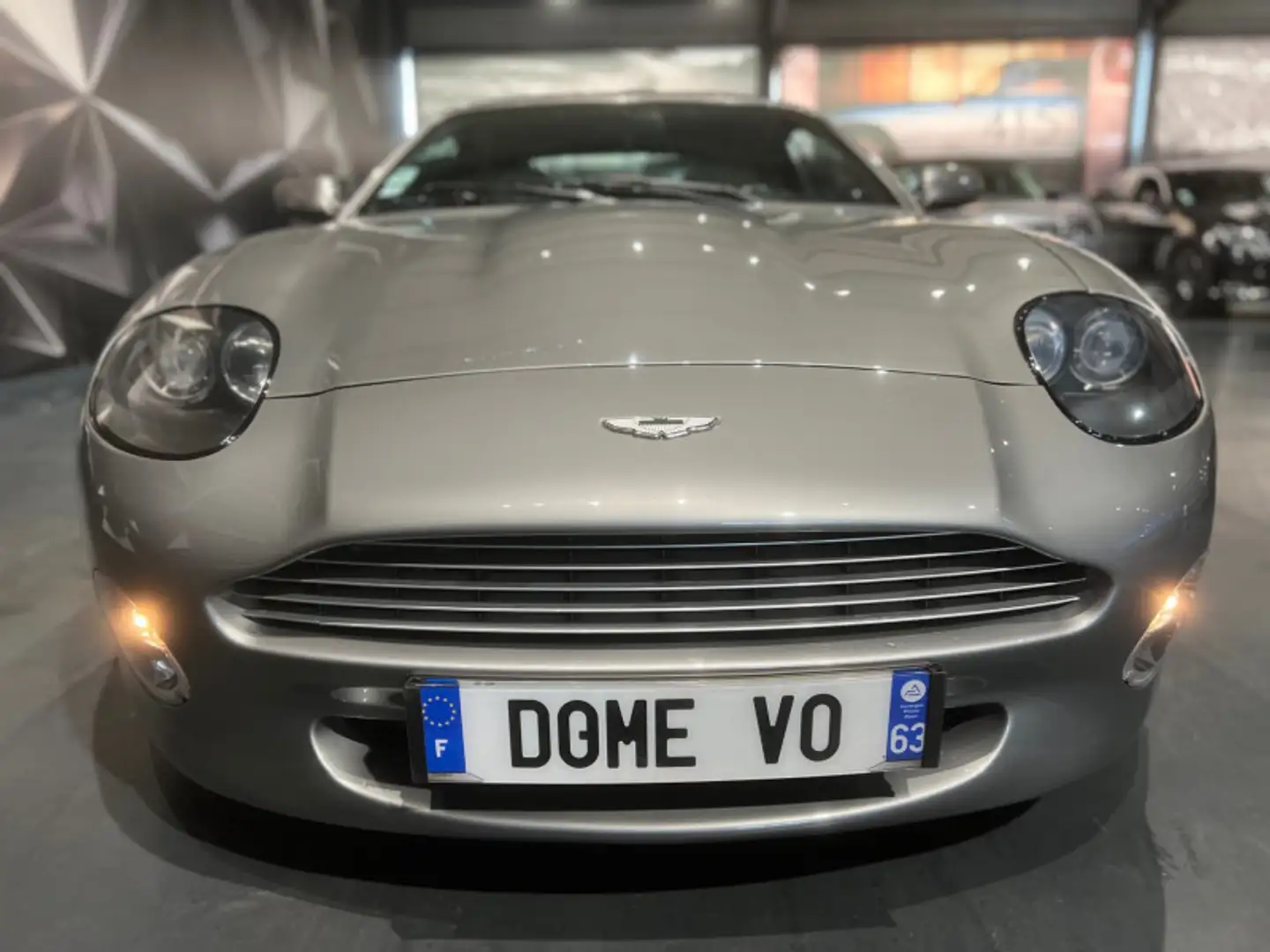 Aston Martin Vantage V 12 6.0  CABRIOLET - 2