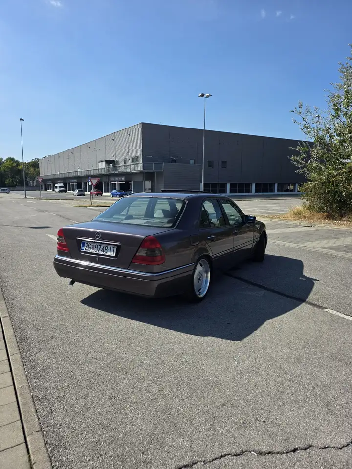 Mercedes-Benz C 250 D Elegance, foto 7