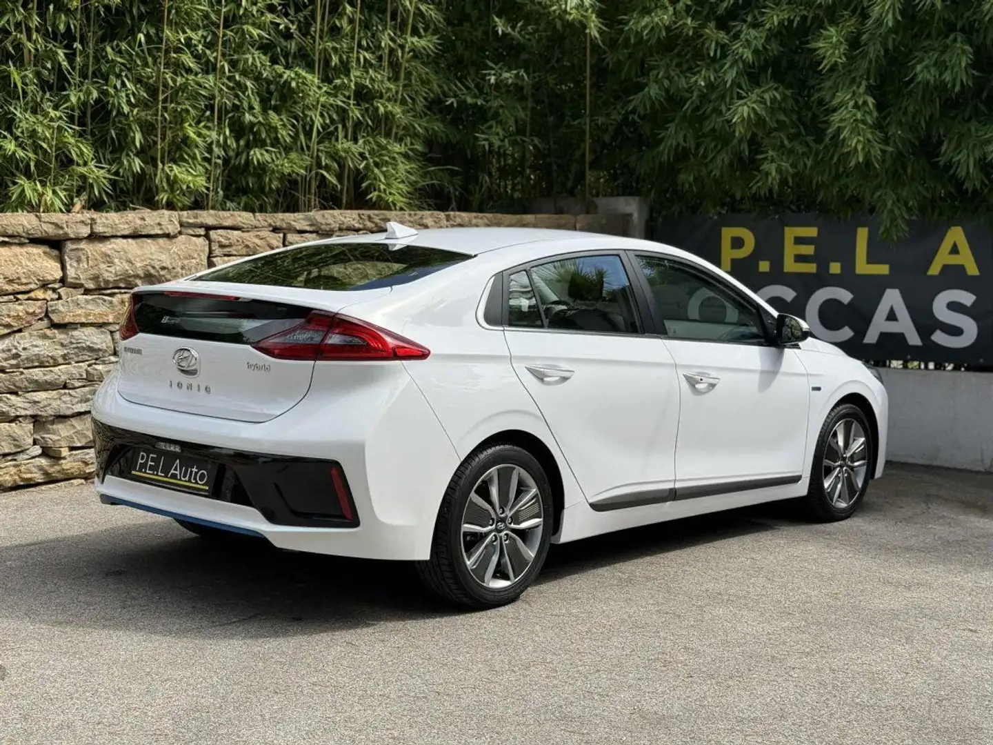 Hyundai IONIQ Hybrid 141 ch Creative Blanc - 2