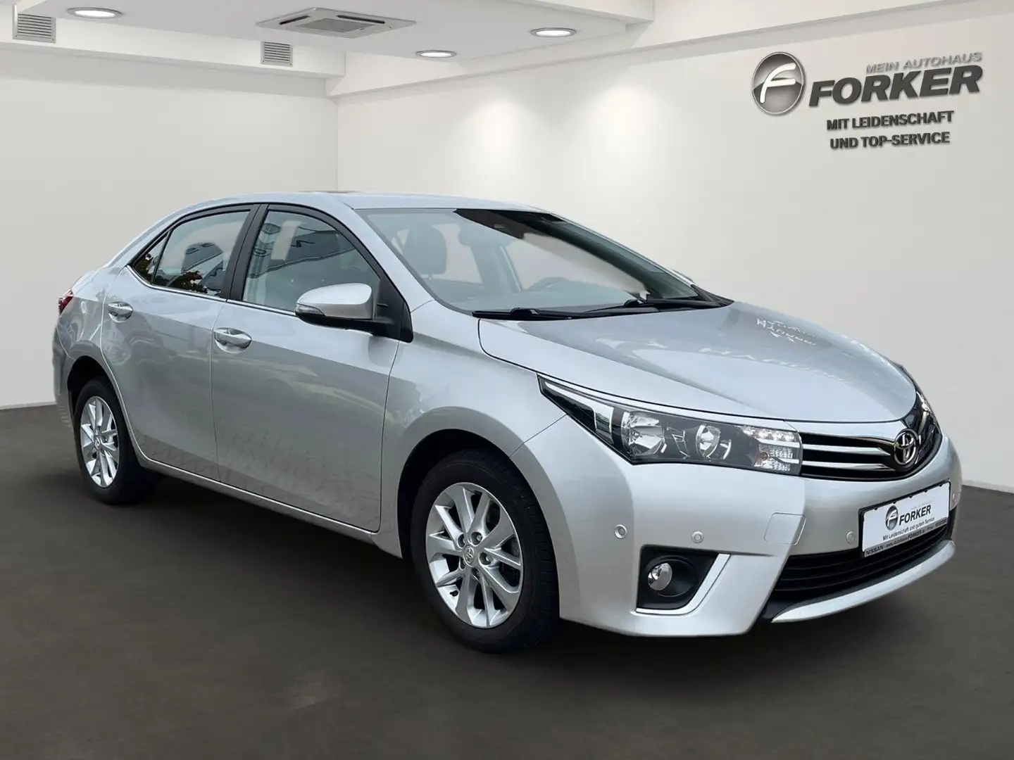 Toyota Corolla Life+ Kamera Einparkhilfe Winterräder Argent - 2