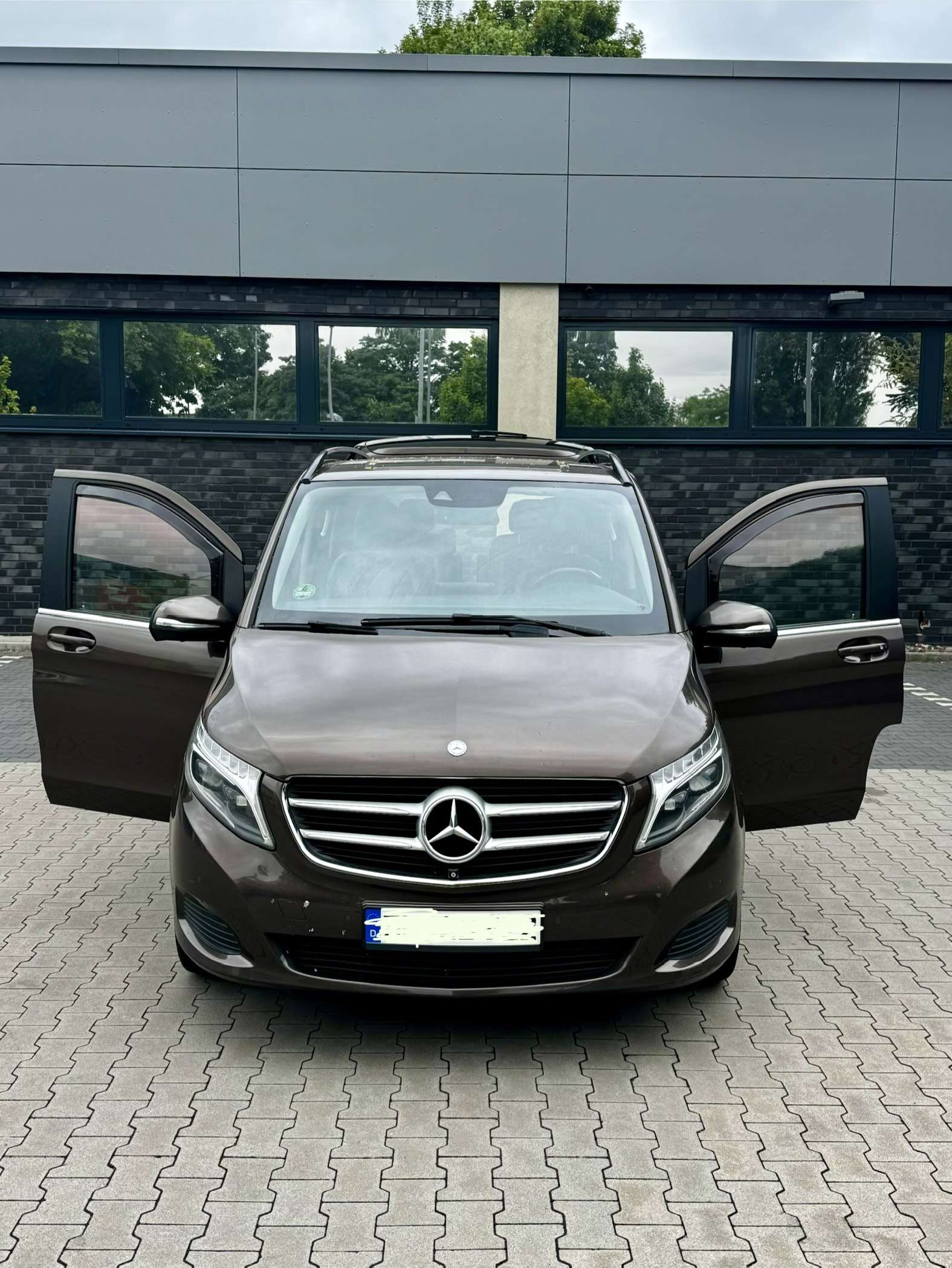 Second hand Mercedes Benz V-Class 