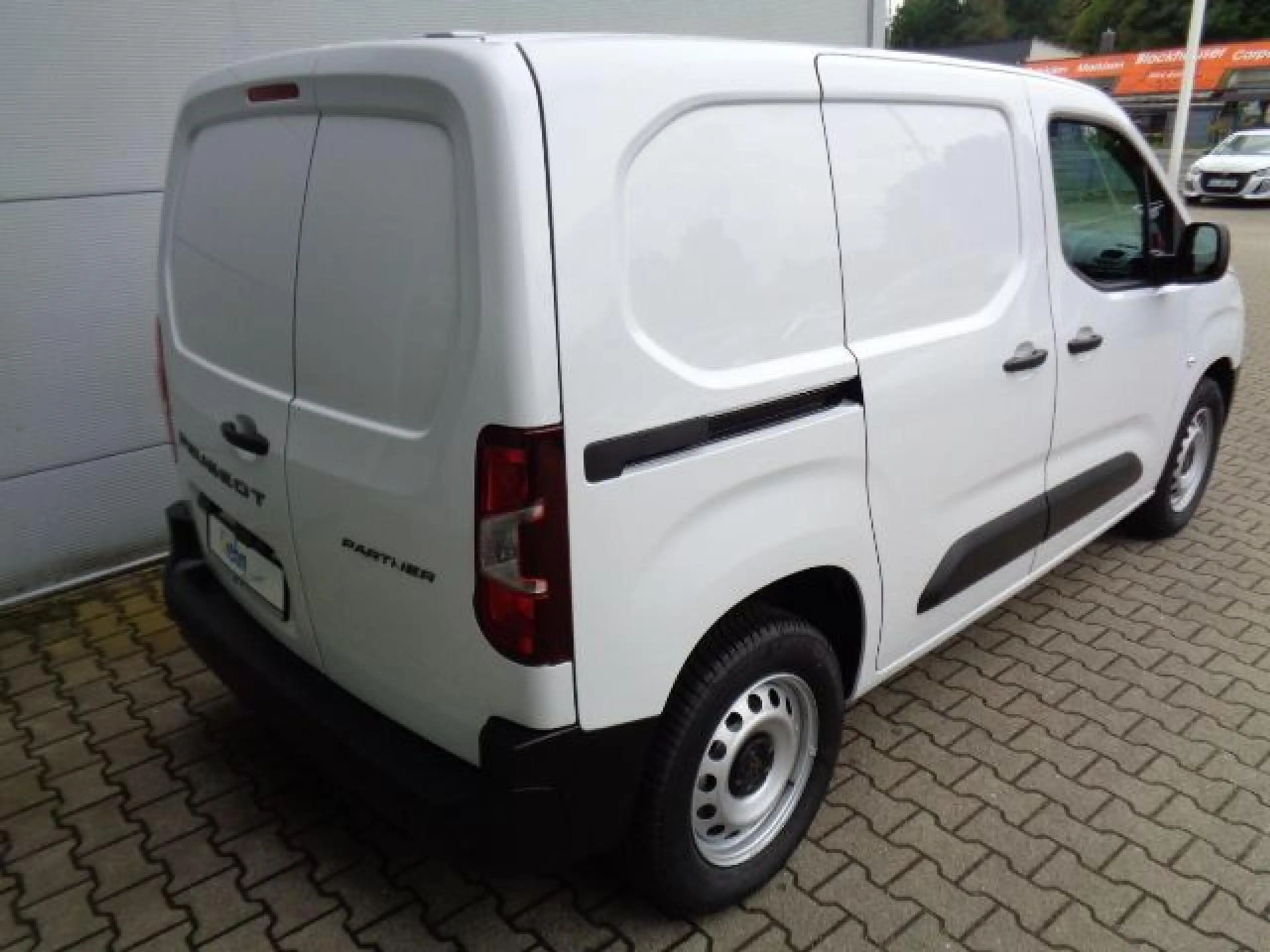Peugeot Partner L1H1/M M+S Reifen, SH, RFK — photo 5