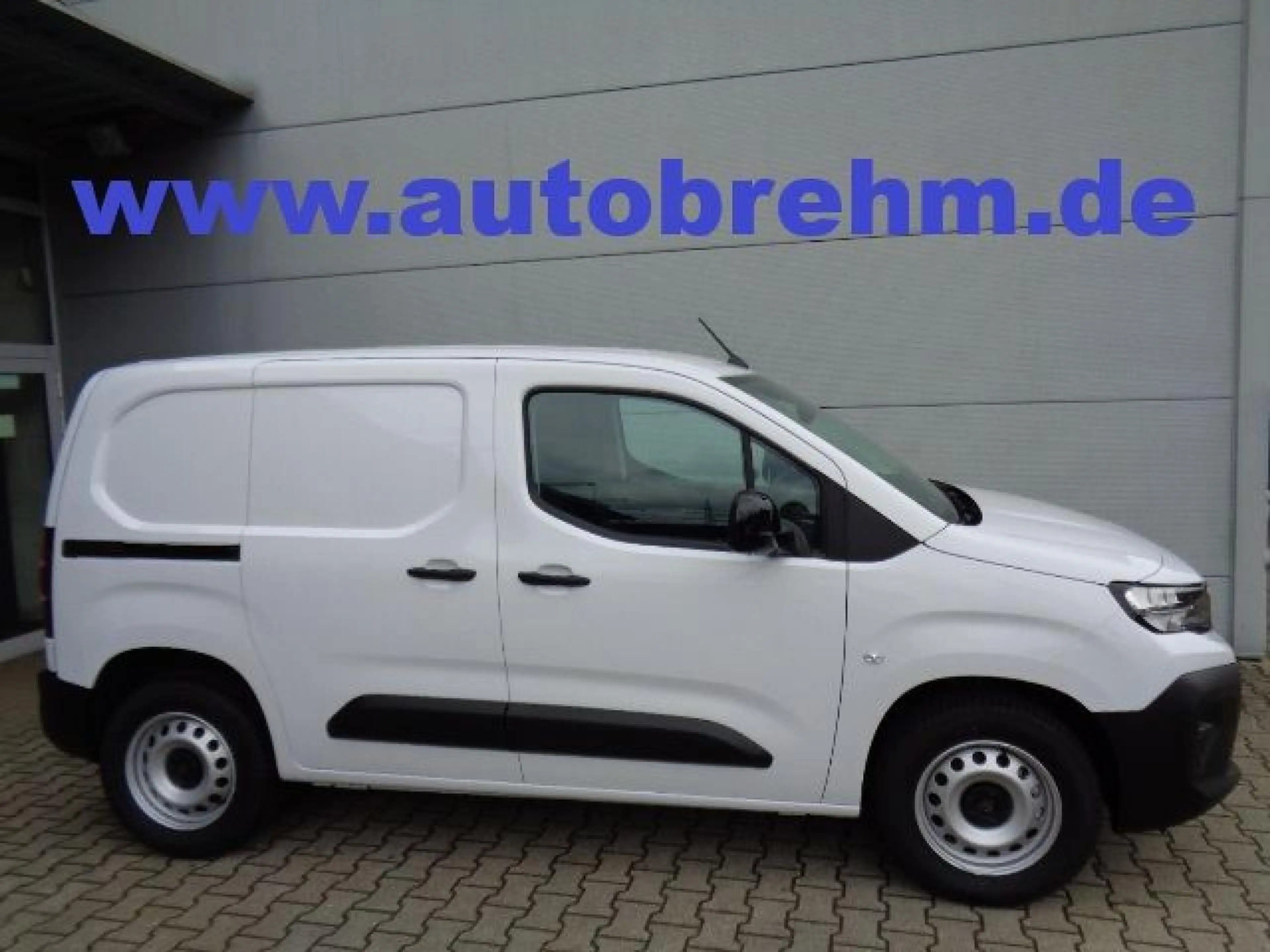 Peugeot Partner L1H1/M M+S Reifen, SH, RFK
