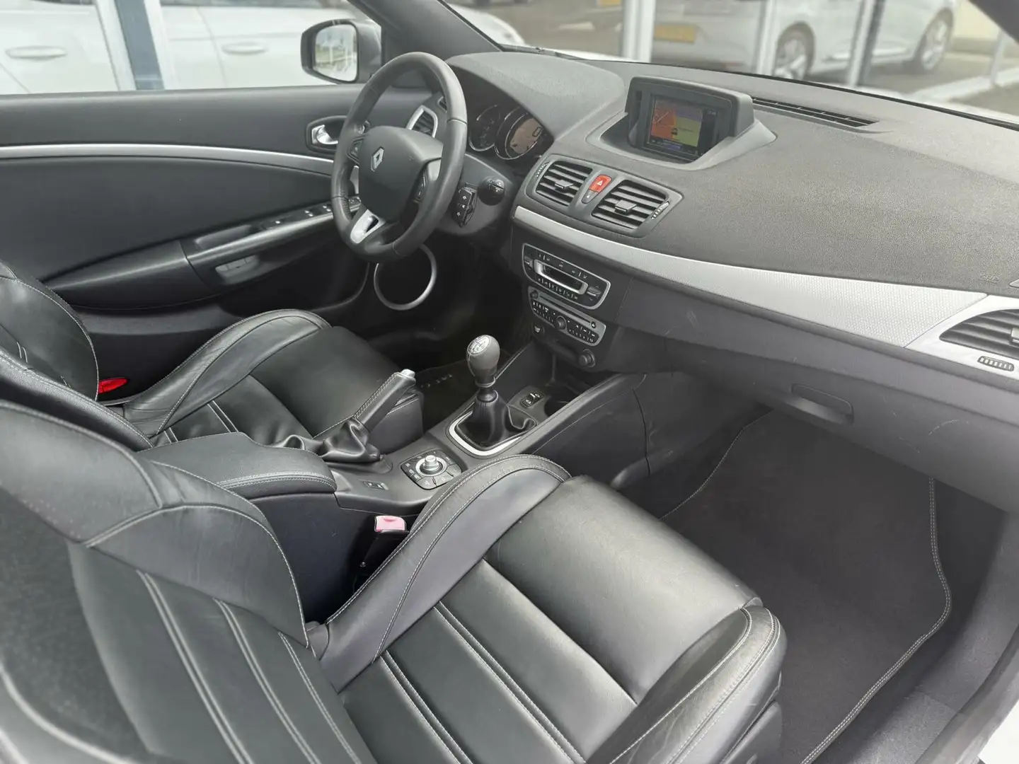 Renault Megane Coupé-Cabriolet 1.4 TCE Dynamique Wit - 2