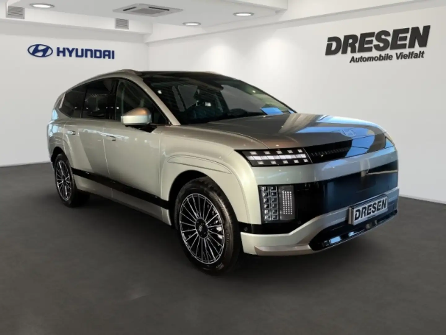 Hyundai IONIQ 9 Uniq Elektro 7-Sitzer (MY26) 110 kWh (307 PS) 4WD Gris - 2
