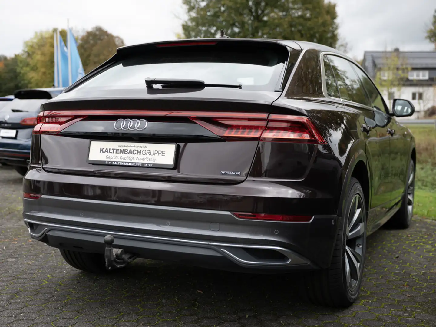 Audi Q8 55 TFSI e quattro S-Line AHK HUD 360° LED Marrone - 2