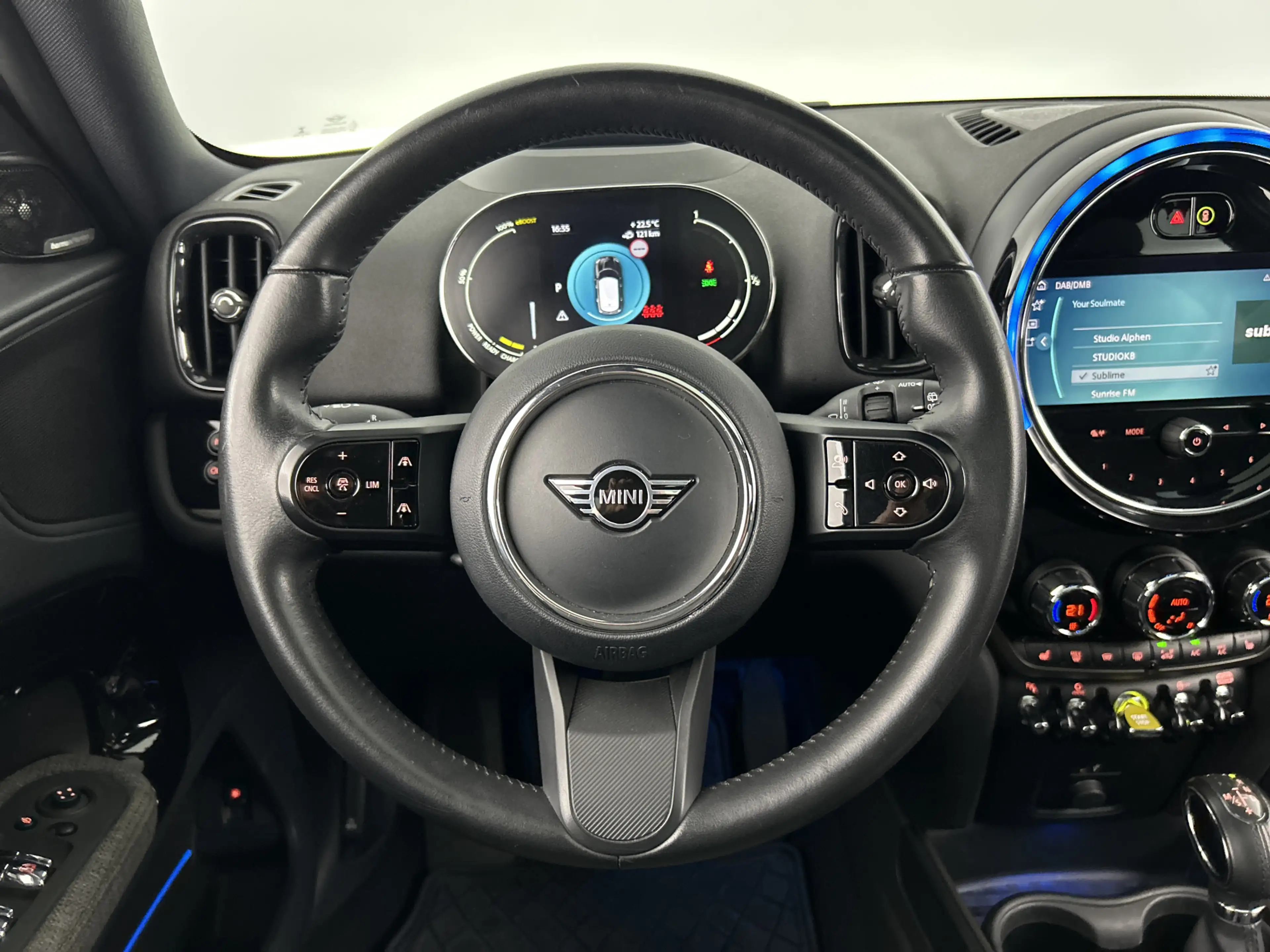 MINI Cooper SE Countryman 1.5 ALL4 Premium/HUD/Panodak/H&K/Memory — photo 20
