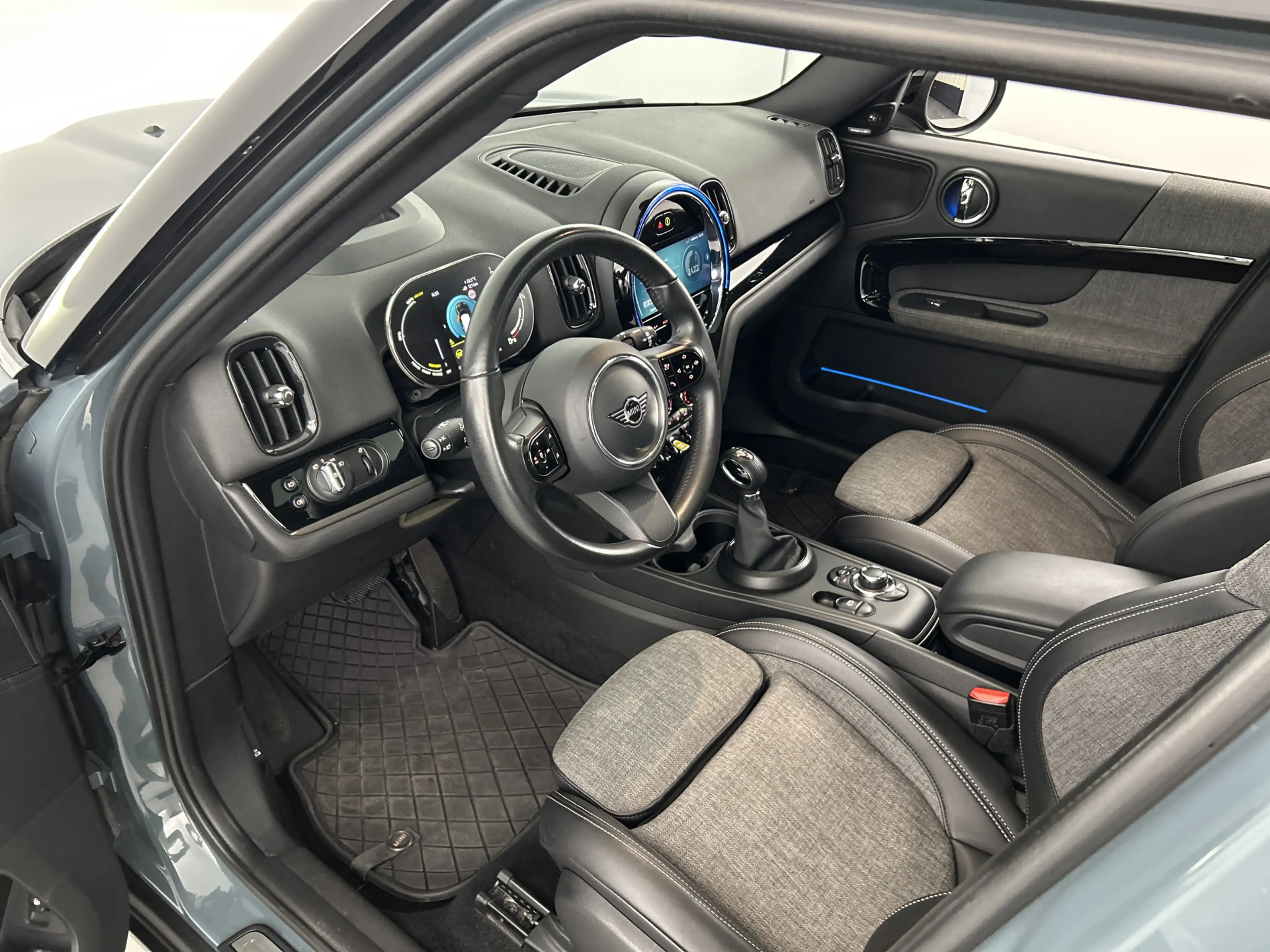 MINI Cooper SE Countryman 1.5 ALL4 Premium/HUD/Panodak/H&K/Memory — photo 13