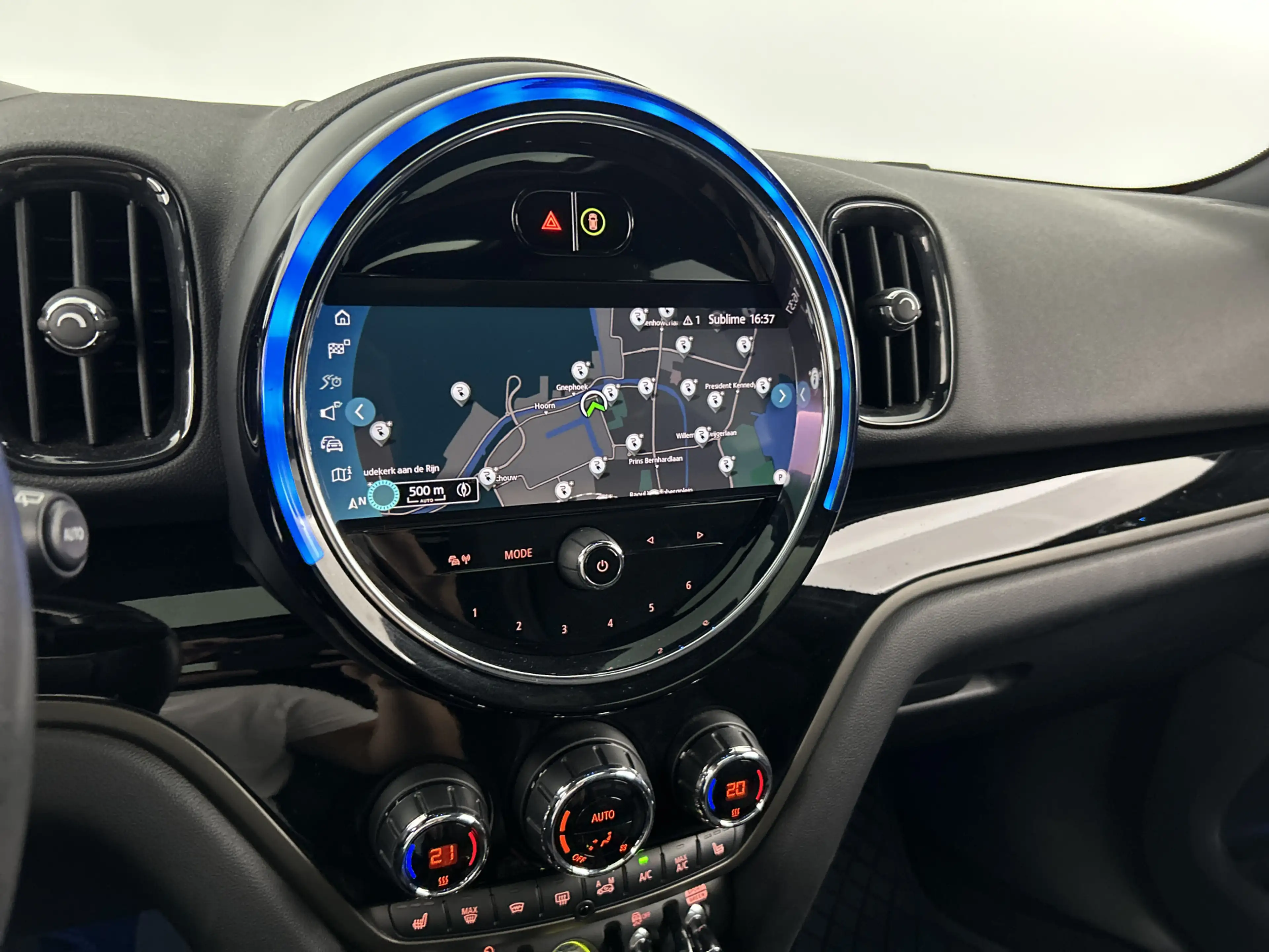 MINI Cooper SE Countryman 1.5 ALL4 Premium/HUD/Panodak/H&K/Memory — photo 26