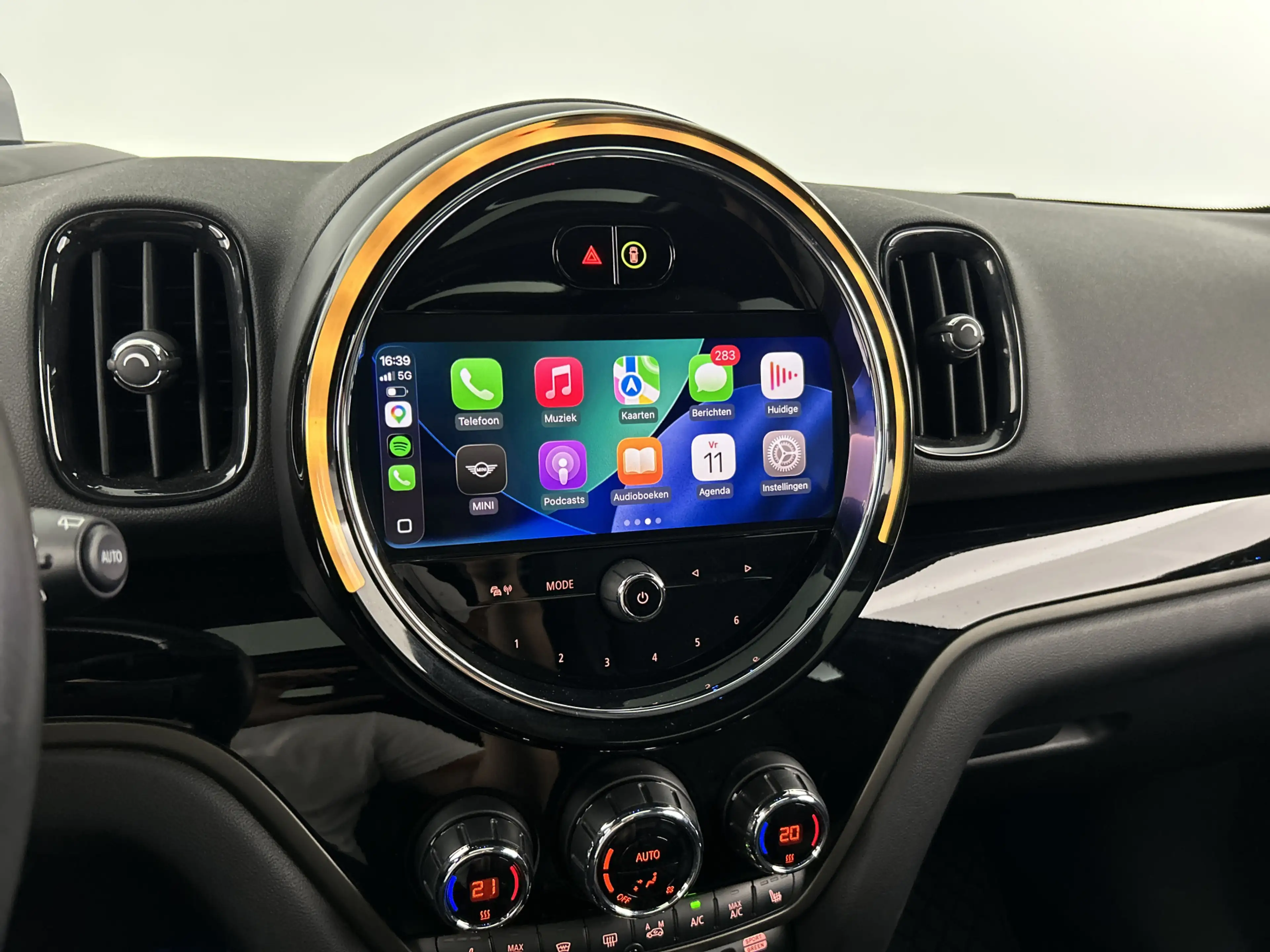 MINI Cooper SE Countryman 1.5 ALL4 Premium/HUD/Panodak/H&K/Memory — photo 25