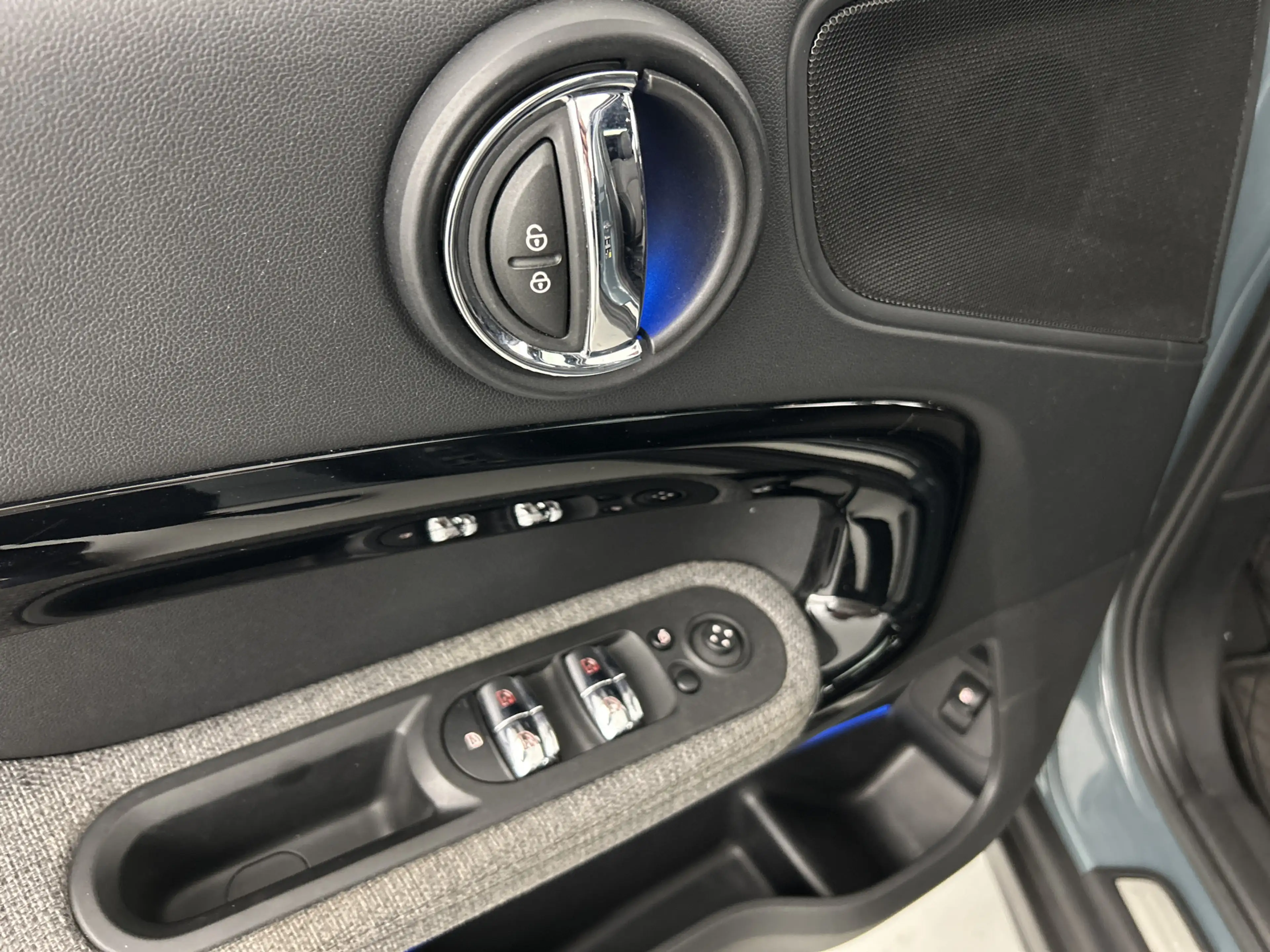 MINI Cooper SE Countryman 1.5 ALL4 Premium/HUD/Panodak/H&K/Memory — photo 14