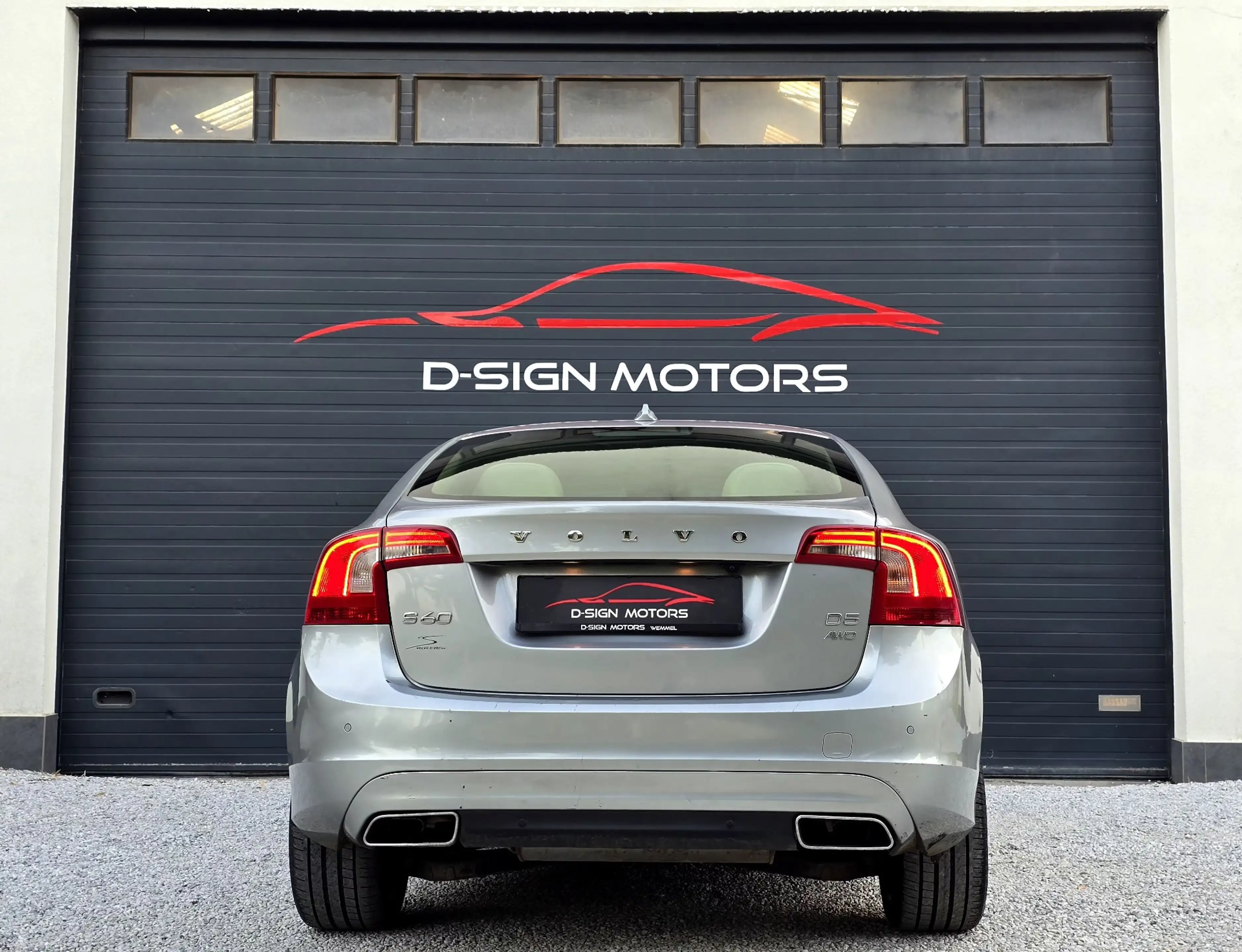 Volvo S60 2.4 D5 4WD (215ch) GEARTRONIC SUMMUM 2013 102461km — photo 6