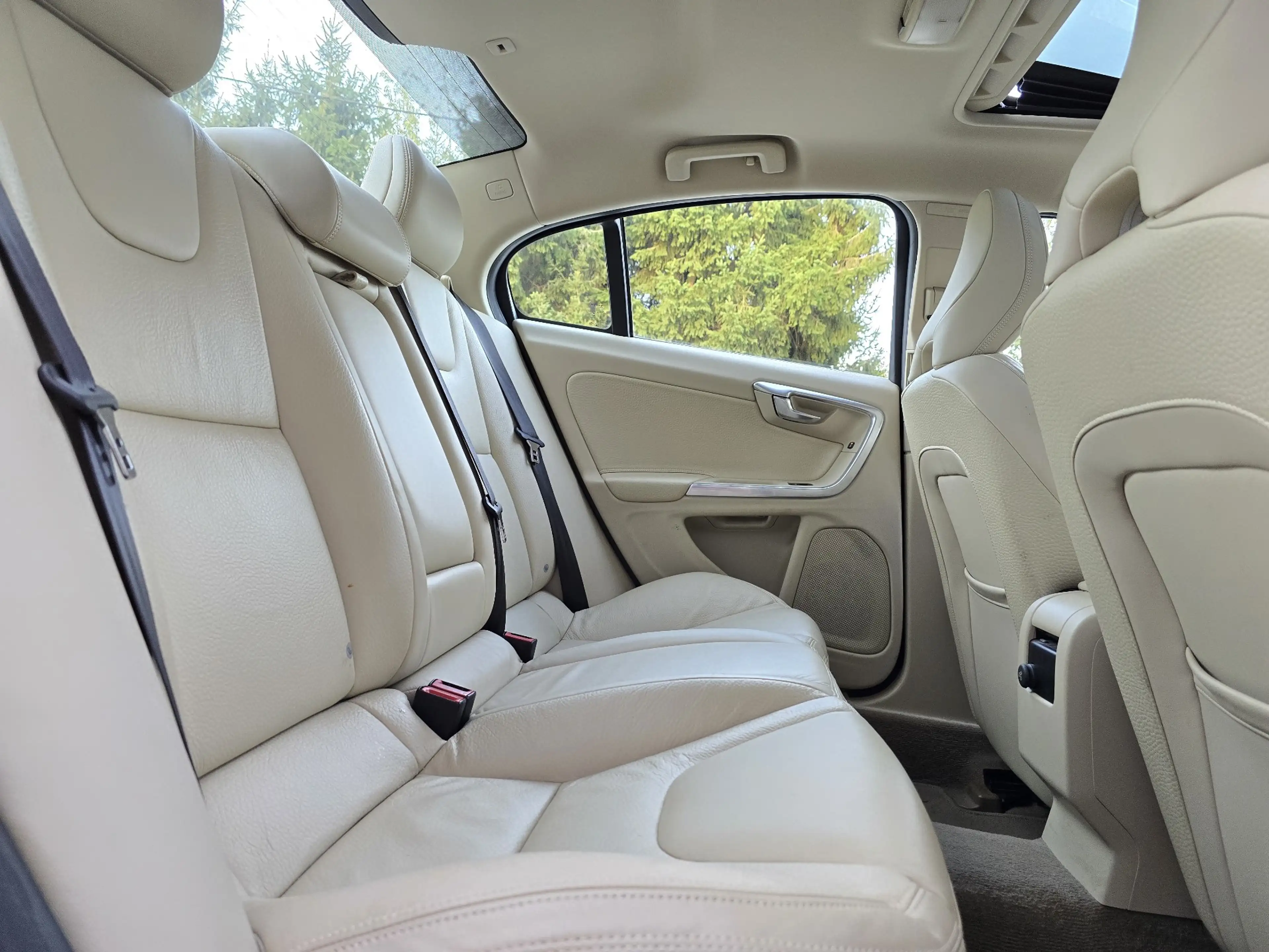 Volvo S60 2.4 D5 4WD (215ch) GEARTRONIC SUMMUM 2013 102461km — photo 13