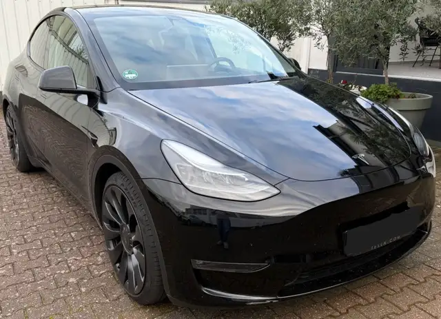 Tesla Model Y Performance*AHK* Mwst ausweisb*ACC Boost