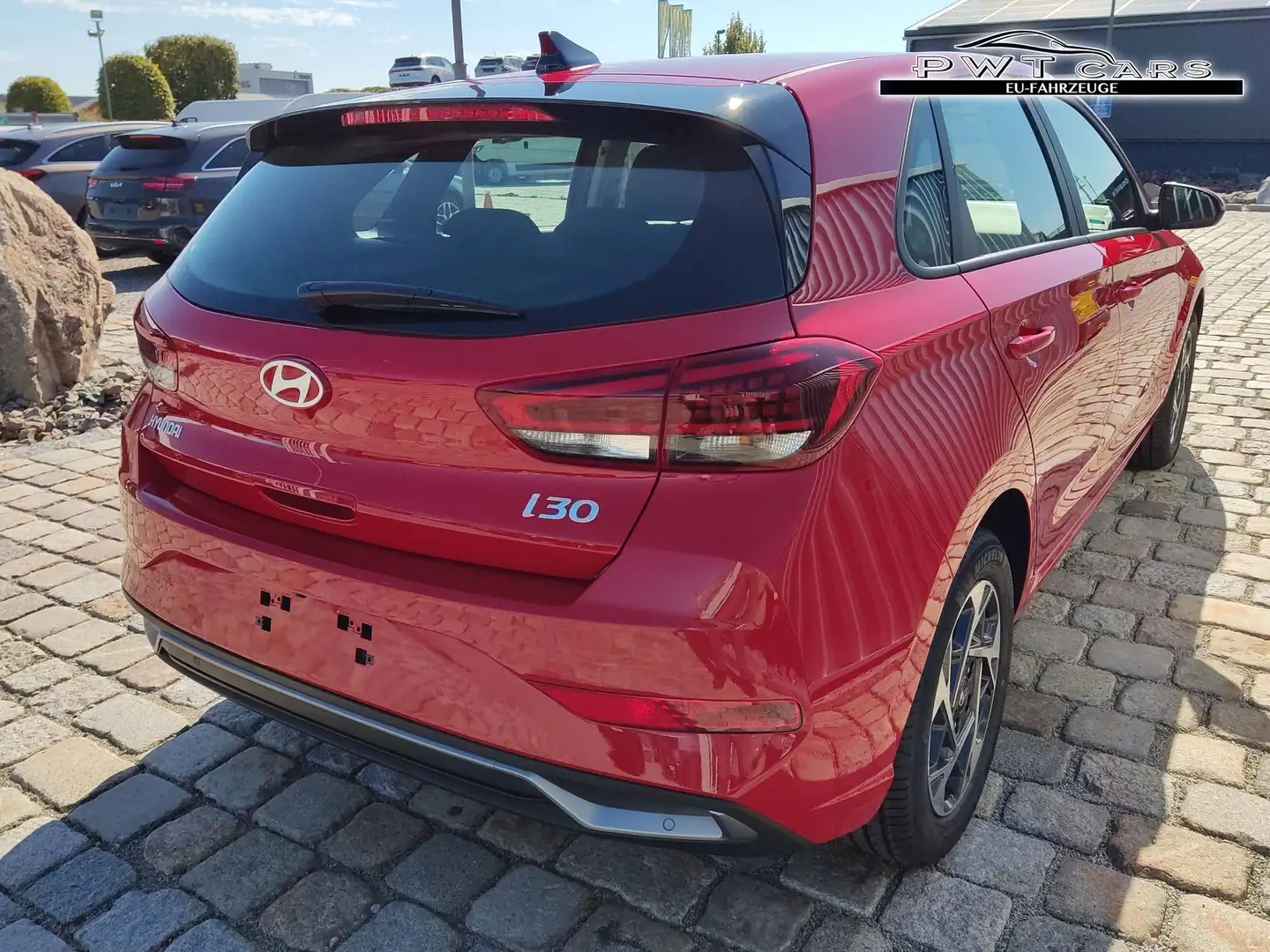 Hyundai i30 GO! 1.0 T-GDI 100 PS Navi-AppleCarPlay-AndroidA... Rouge - 2