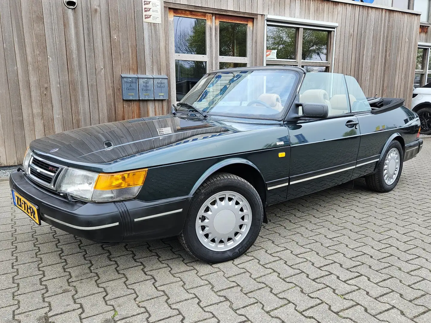 Saab 900 Cabrio 2.1i-16 Zelená - 1