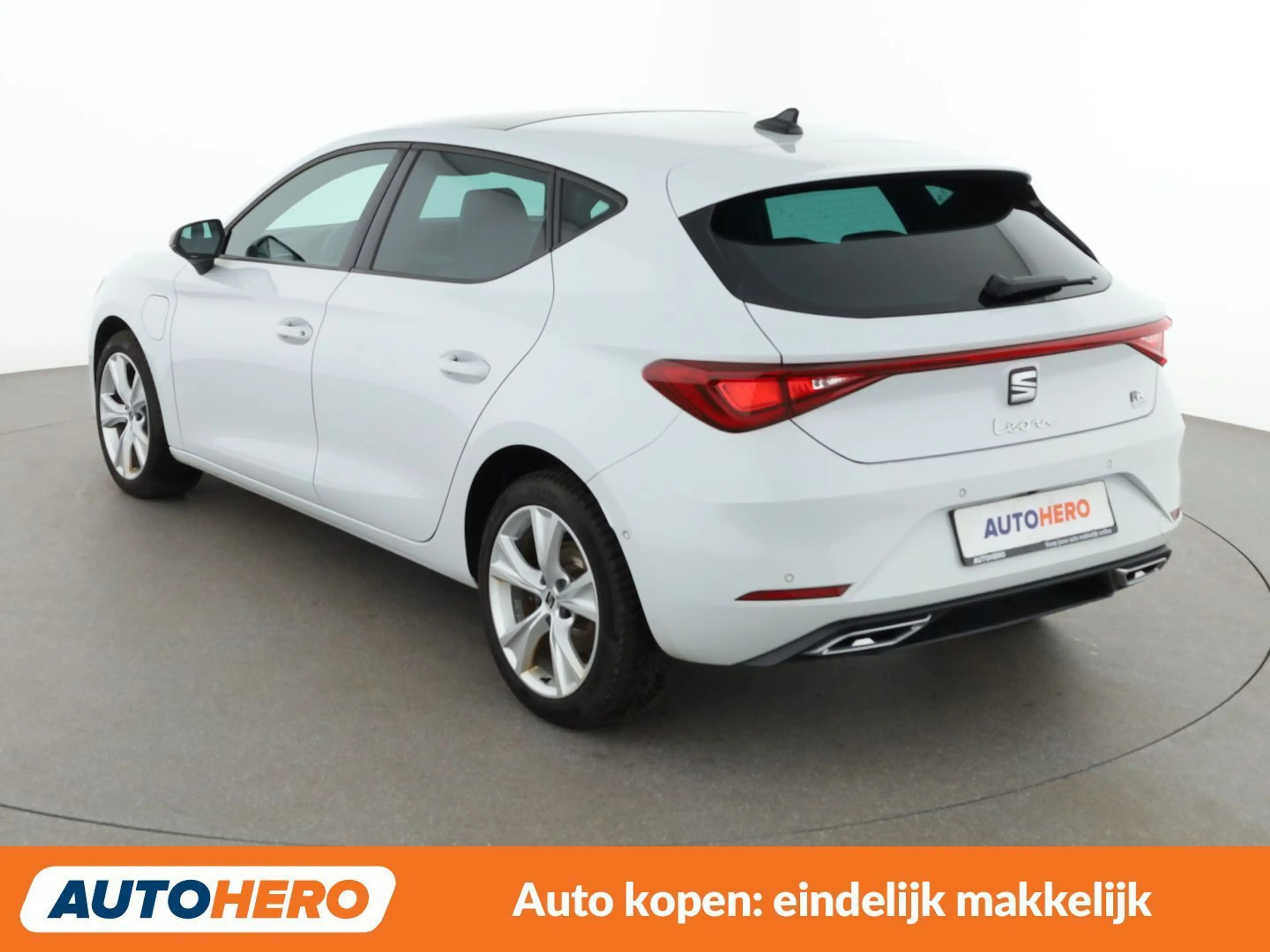SEAT Leon e-Hybrid 1.4 TSI e-HYBRID FR — photo 4