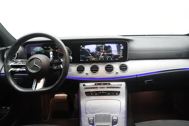 Mercedes-Benz 300 view 14