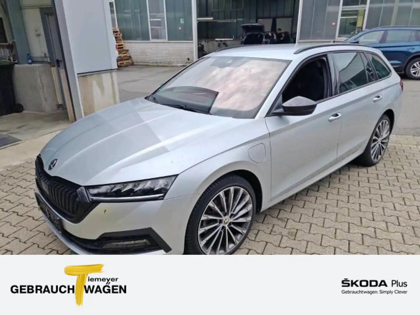 Skoda Octavia Combi 1.4 iV SPORTPAKET CANTON LM19 Silber - 1