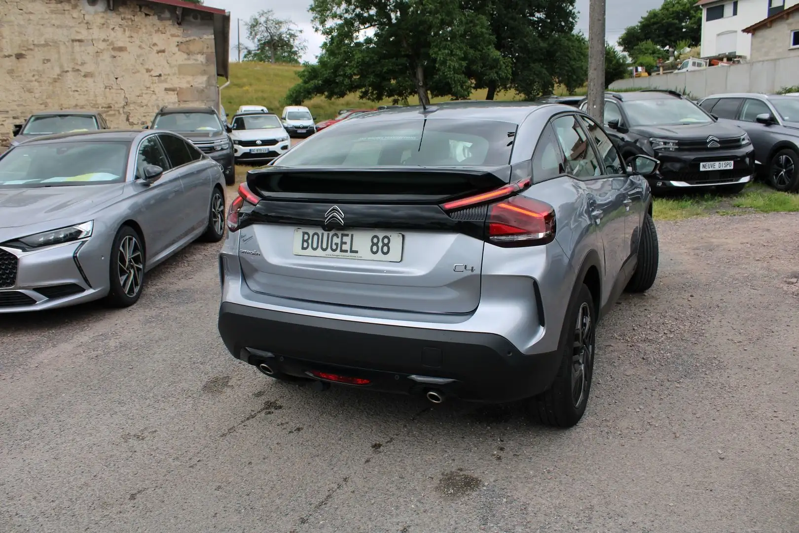 Citroen C4 FEEL 130 CV PACK GPS 3D CAMÉRA JA 18 FULL LED ATTE Gris - 2
