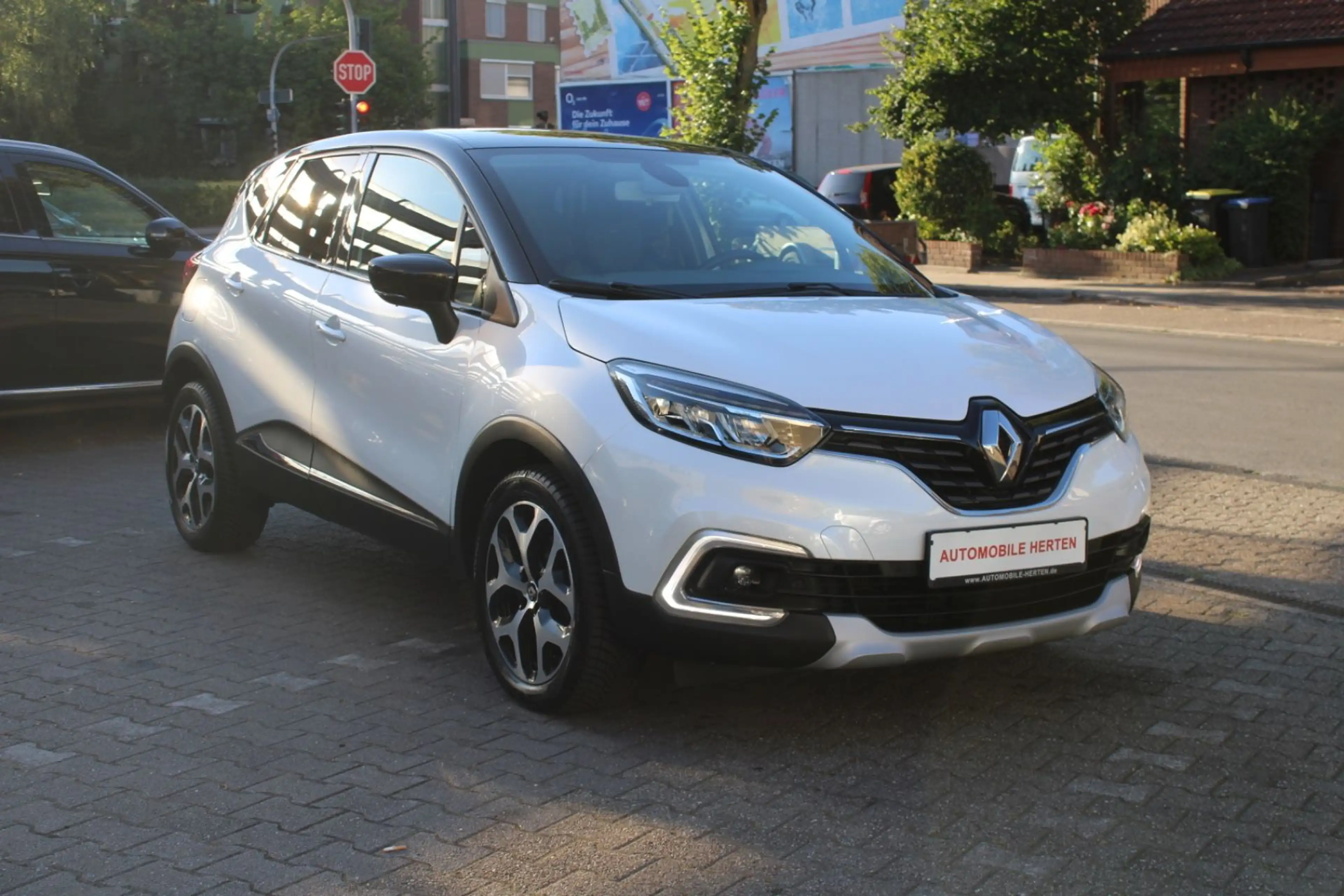 Renault Captur 1.3 Intens*RFK*NAVI*MFL*TEMPOMAT*TOP! — photo 3