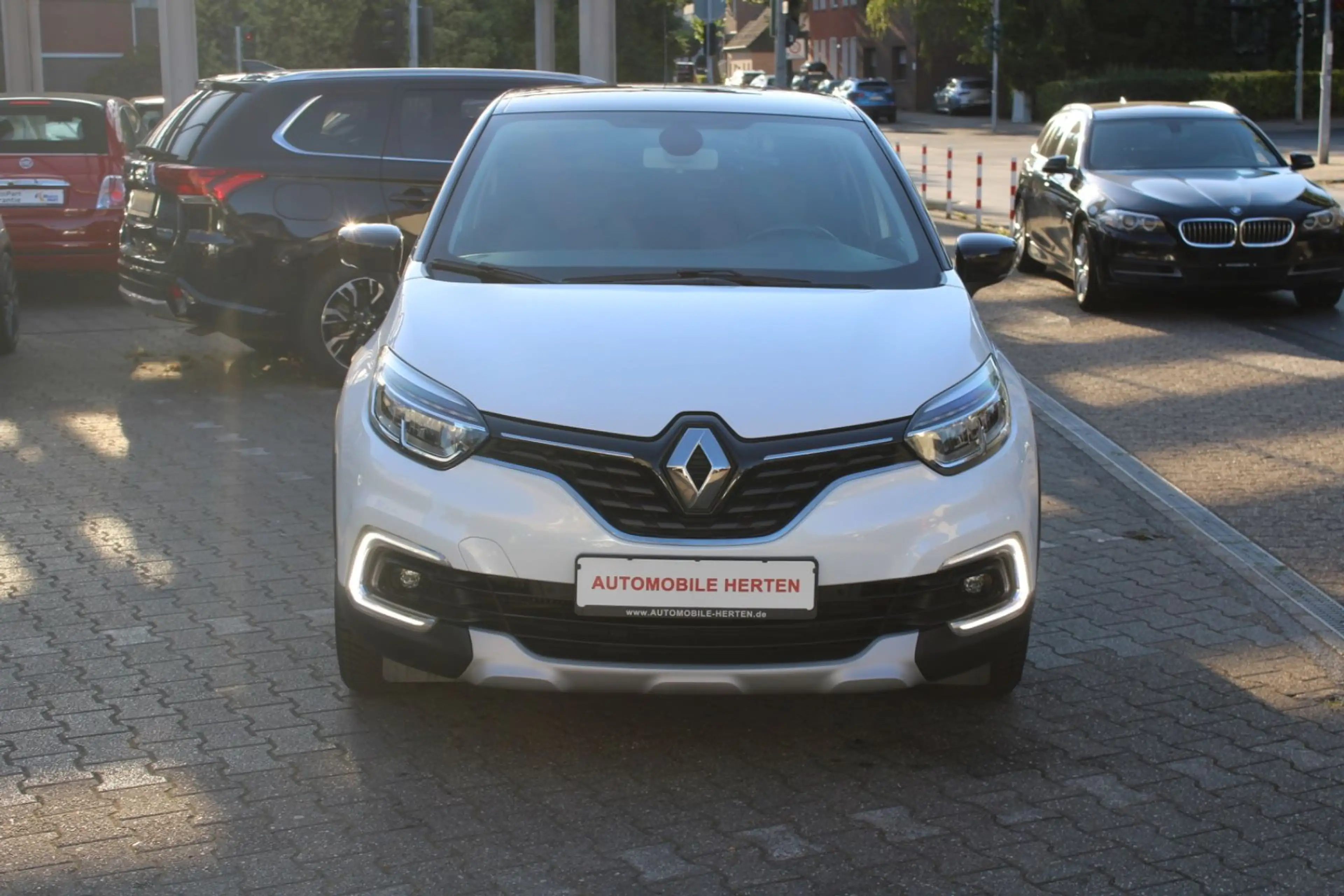 Renault Captur 1.3 Intens*RFK*NAVI*MFL*TEMPOMAT*TOP! — photo 2