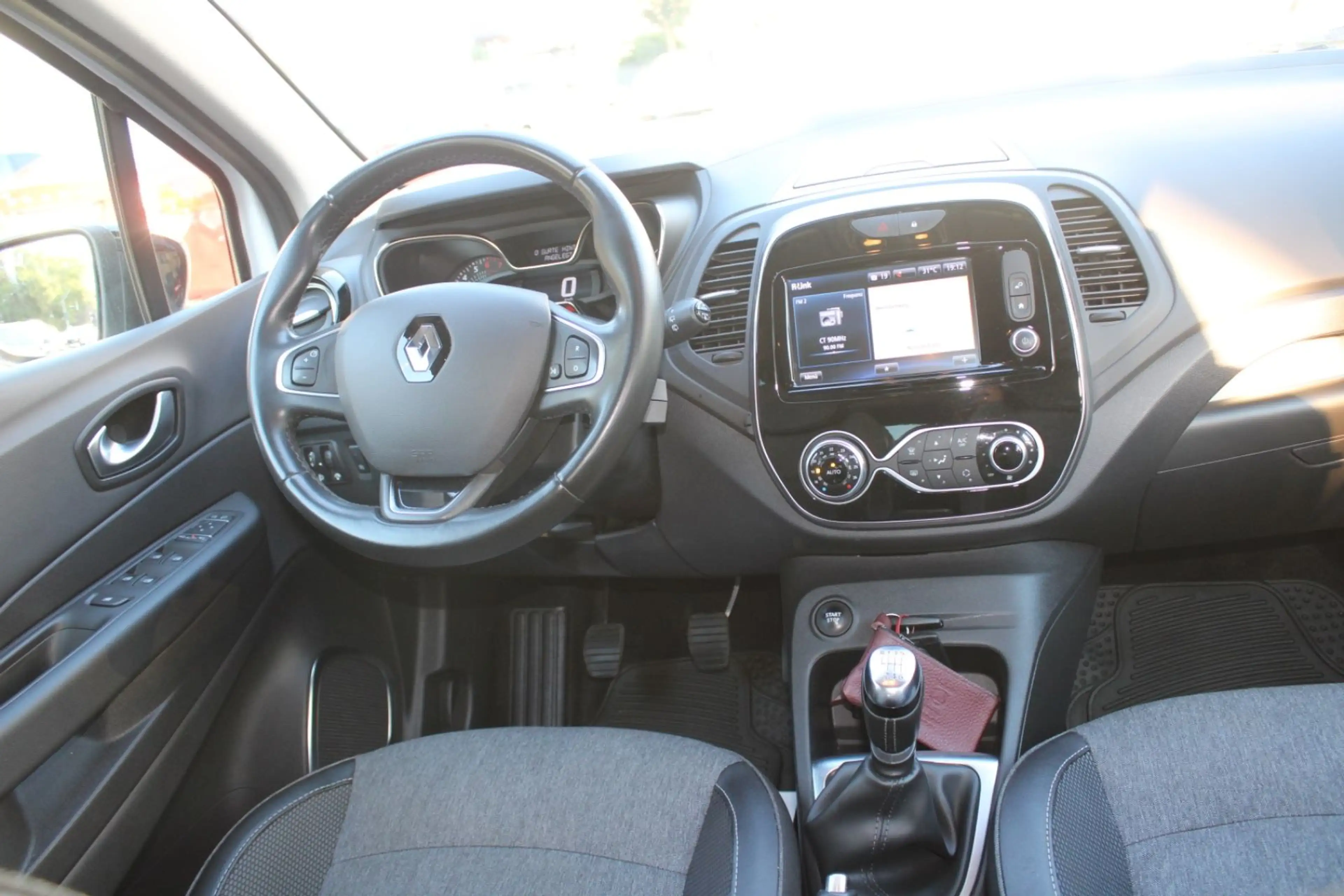 Renault Captur 1.3 Intens*RFK*NAVI*MFL*TEMPOMAT*TOP! — photo 7
