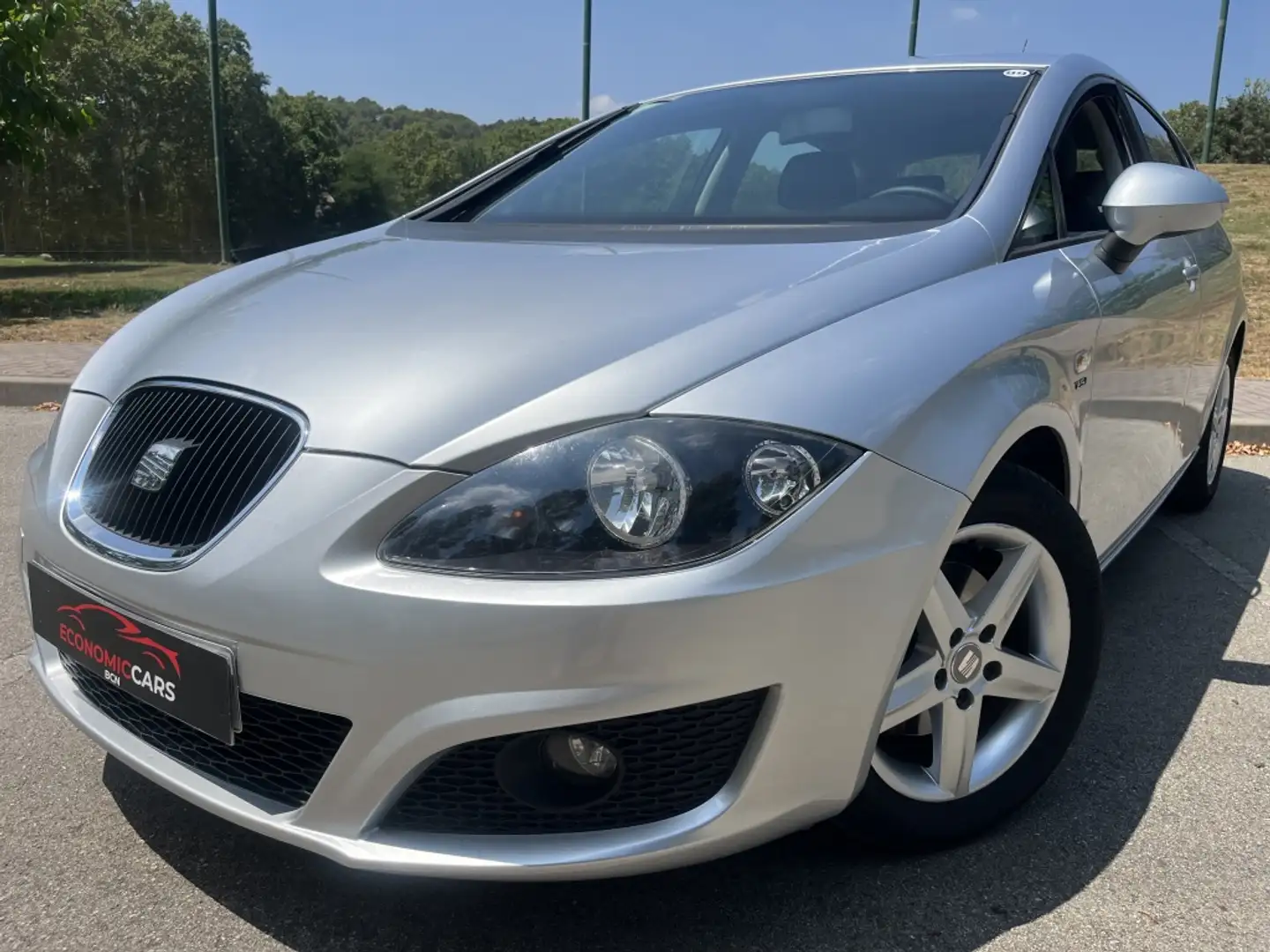 SEAT Leon 1.4 TSI Reference Argent - 1