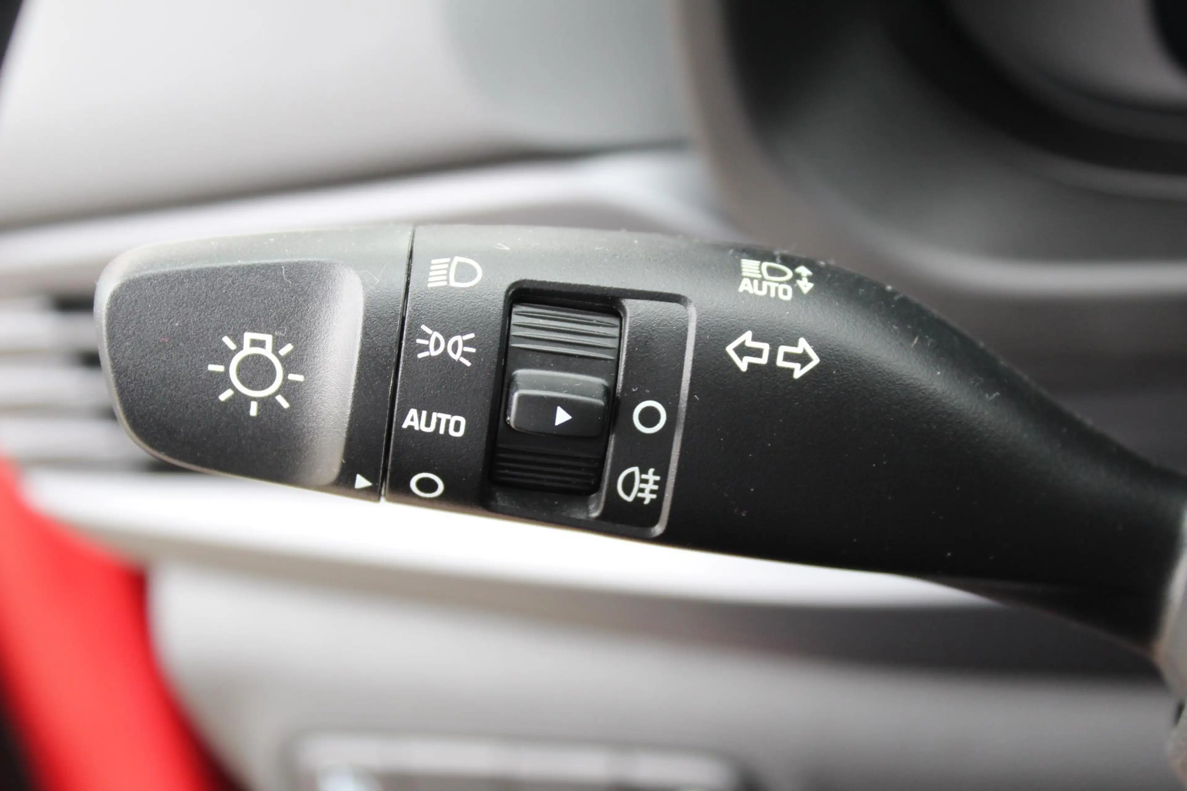 Hyundai BAYON 1.0 T-GDI Comfort / LES AUTO / Dubbele bediening a — photo 26