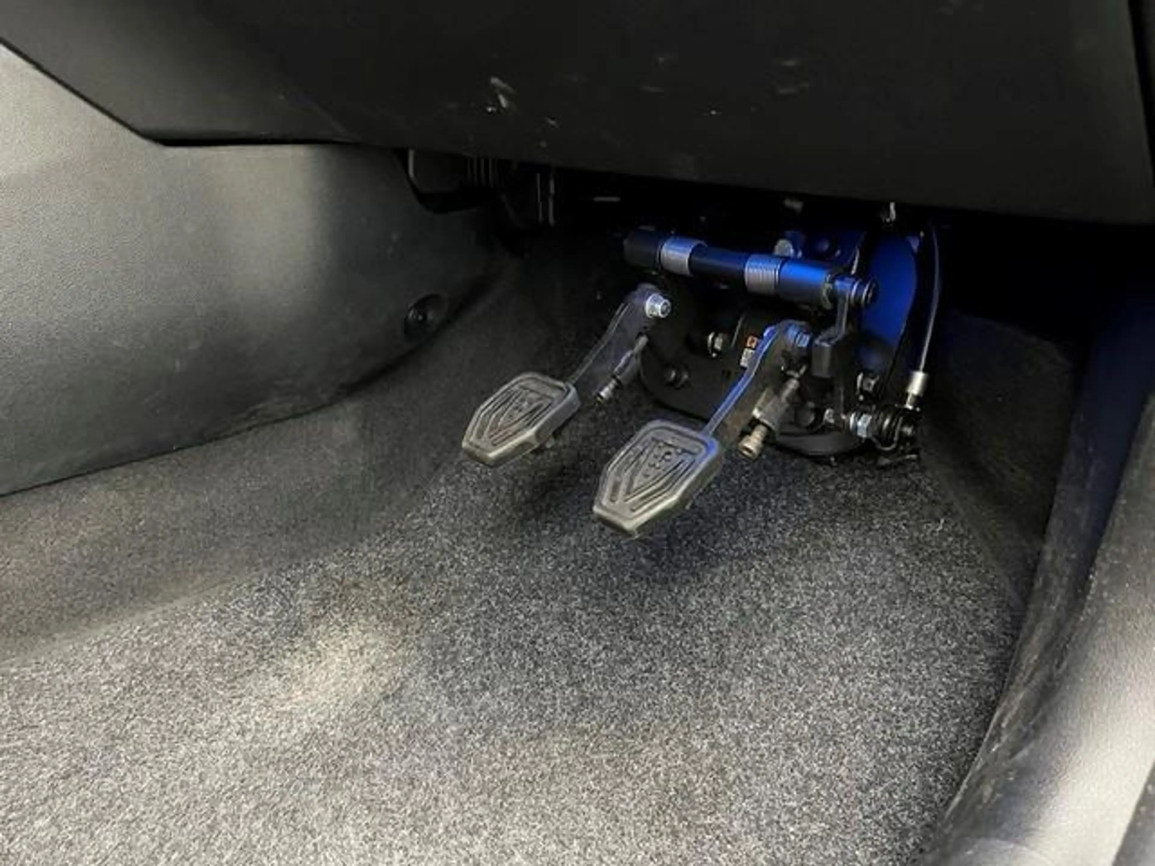 Hyundai BAYON 1.0 T-GDI Comfort / LES AUTO / Dubbele bediening a — photo 6