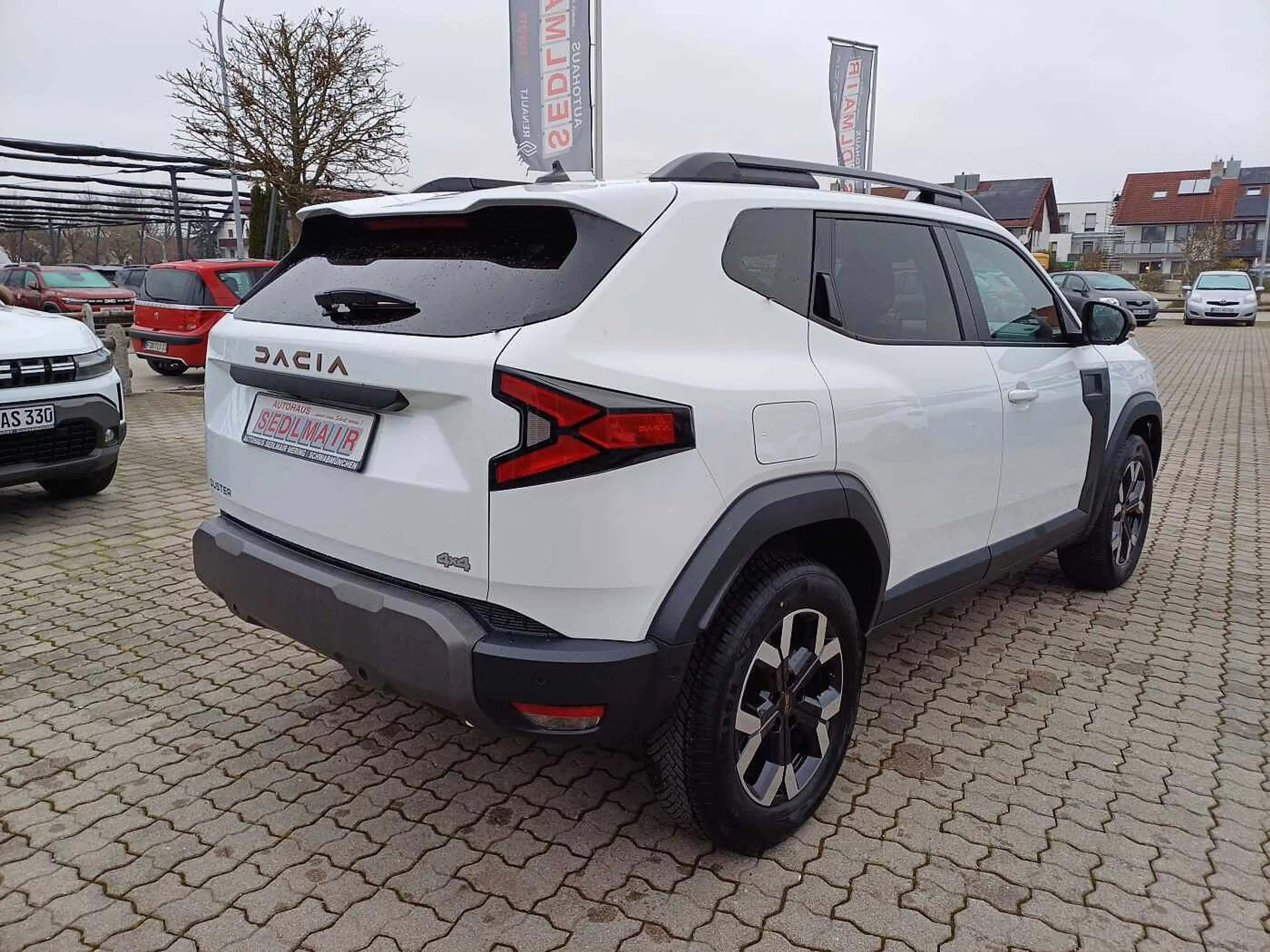 Dacia Duster Extreme TCe 130 4x4 AHK/WINTER/CITY/TECHNIK — photo 3
