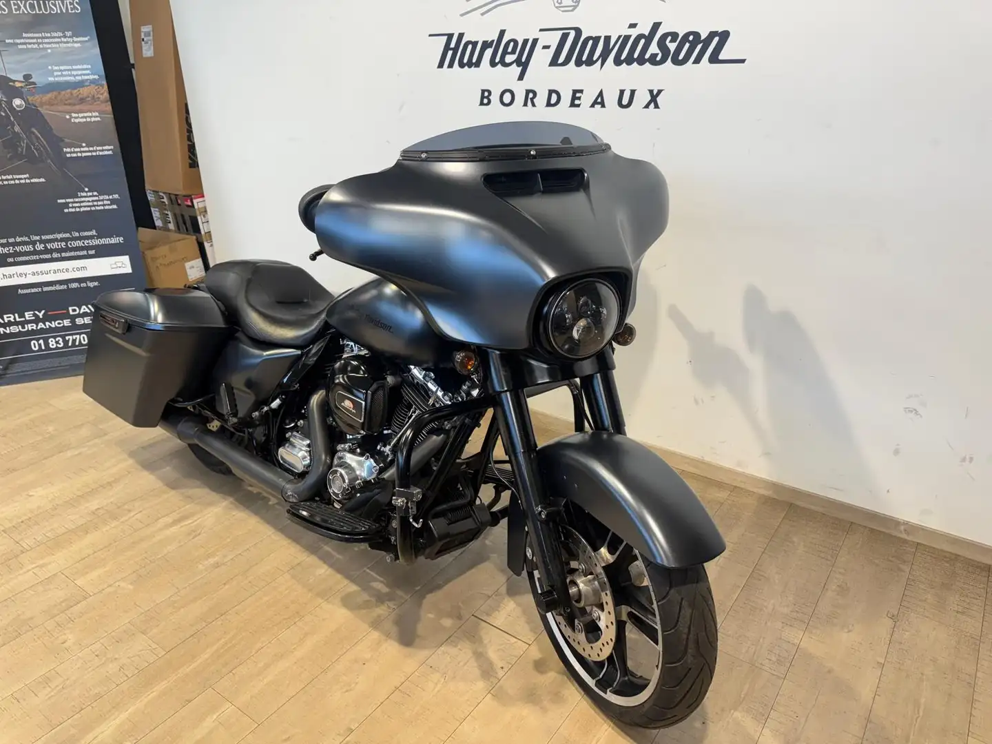 Harley-Davidson Street Glide Blauw - 2