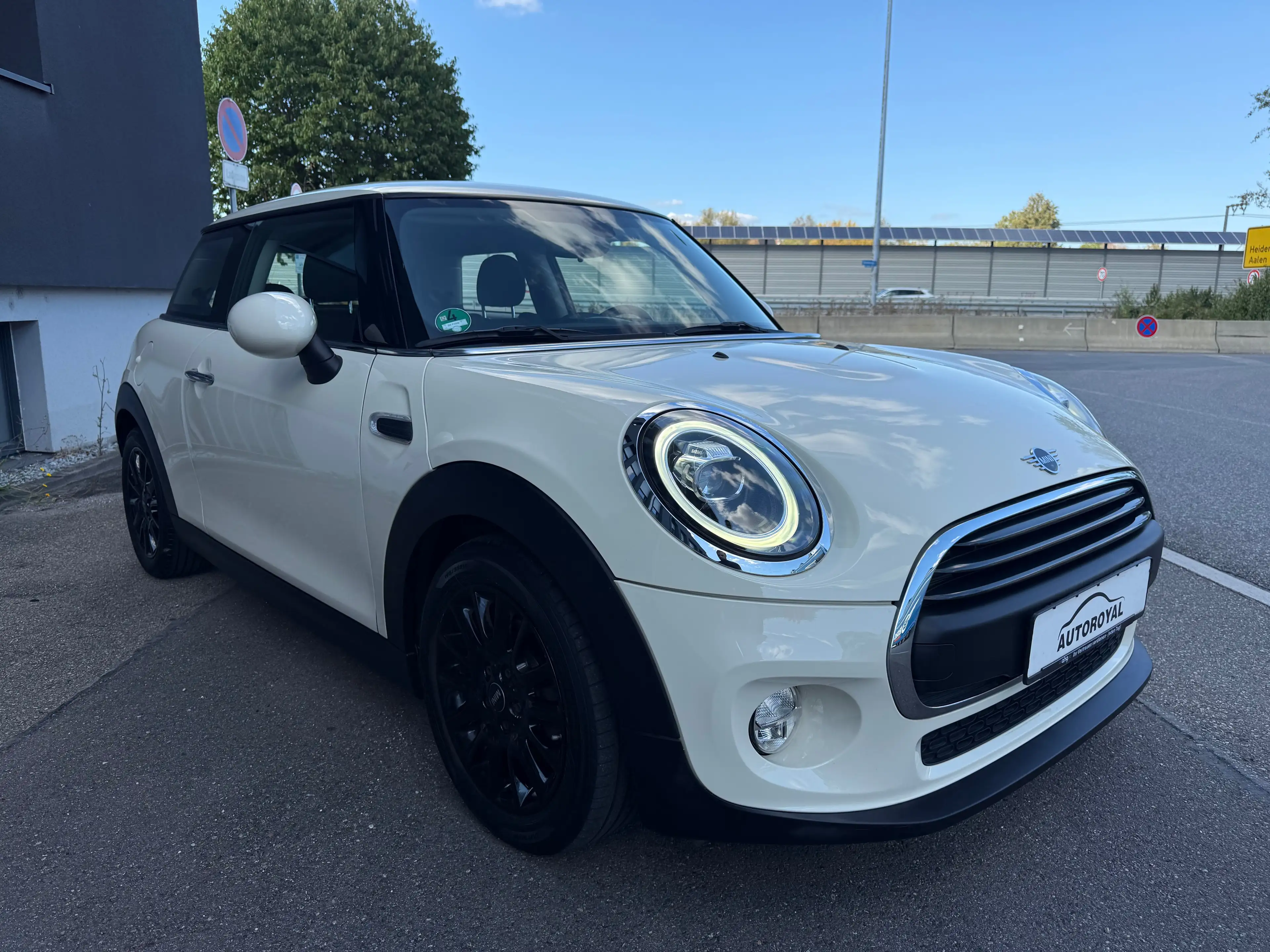 MINI One MINI, LED, SHZ, Teilleder — photo 2