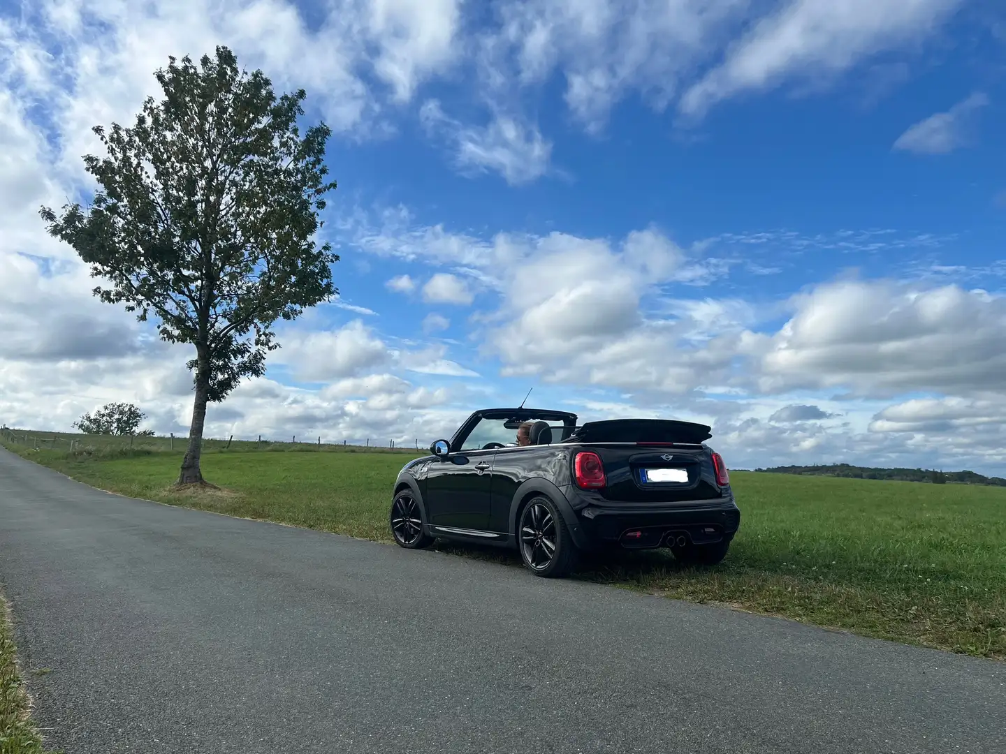 MINI Cooper S Cabrio John Cooper Works Chili Paket Schwarz - 2