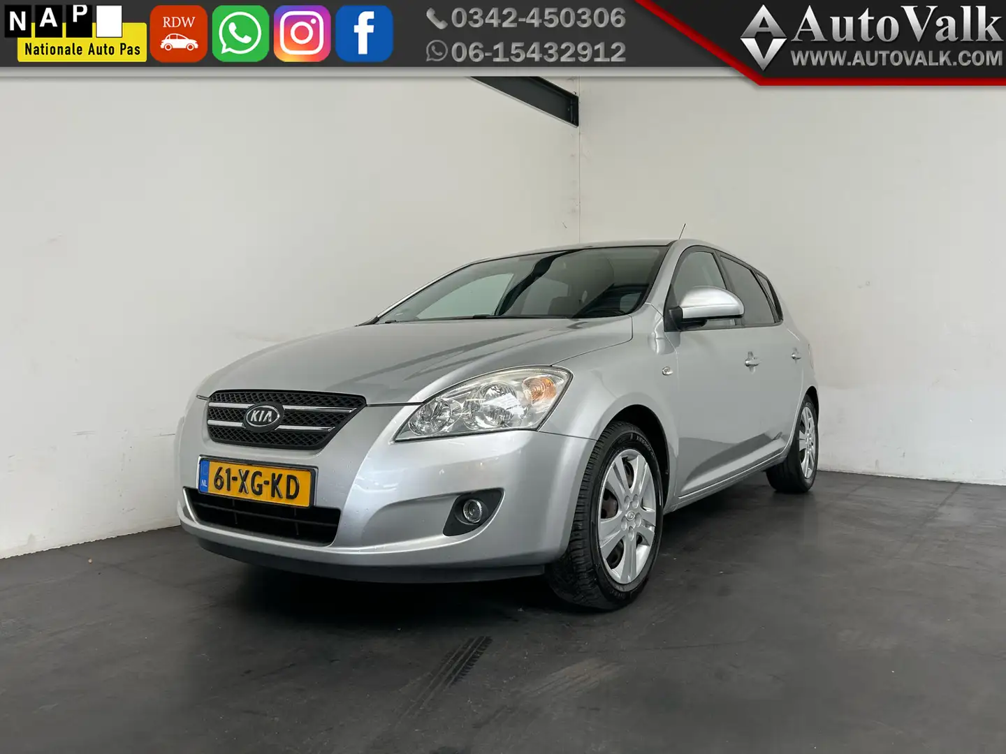 Kia Ceed / cee'd 1.6 X-ecutive. Clima. Trekhaak! Gris - 1