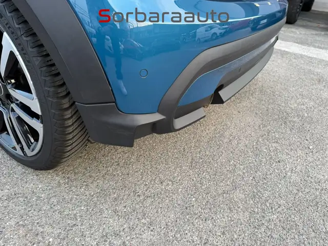Mini Hatch view 11