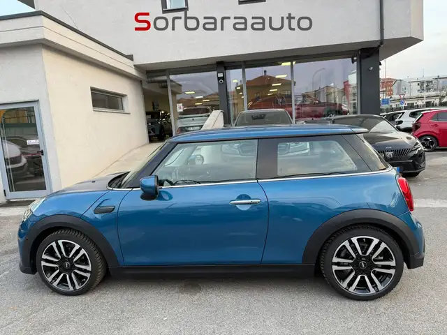 Mini Hatch view 2