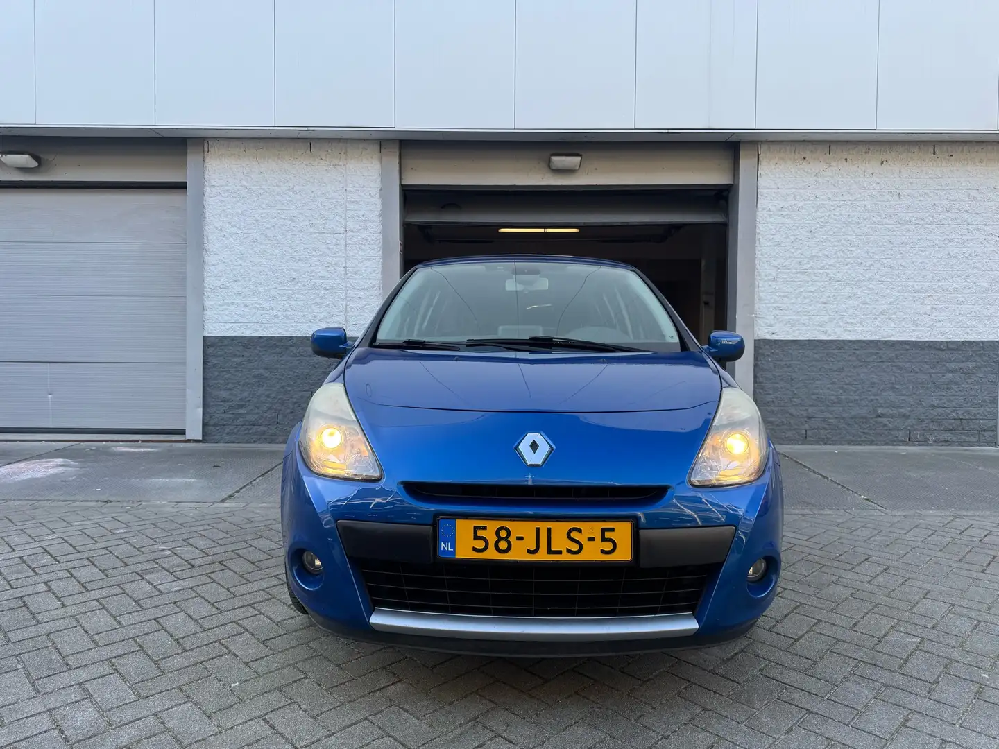 Renault Clio Renault Clio 1.2 Tce Clima Nw Apk Airco Blauw - 2